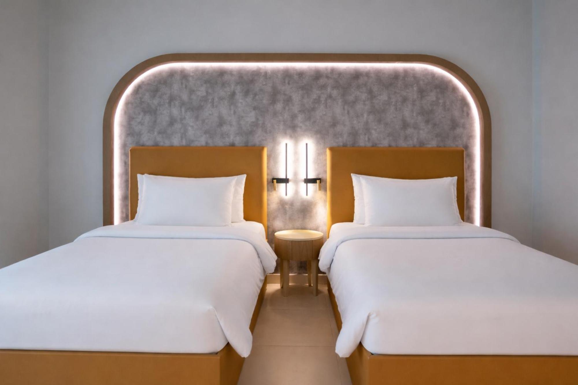 Deluxe Twin Room City View