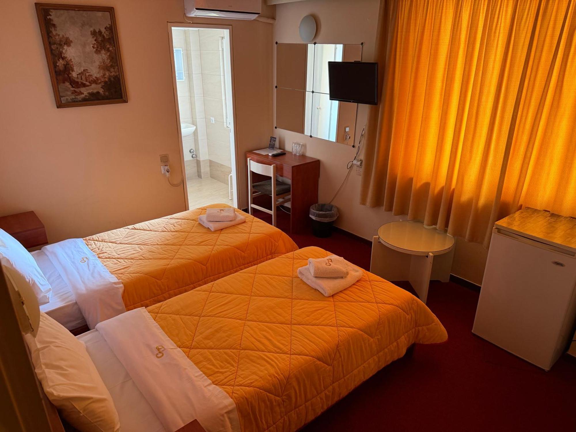 Economy Twin Room