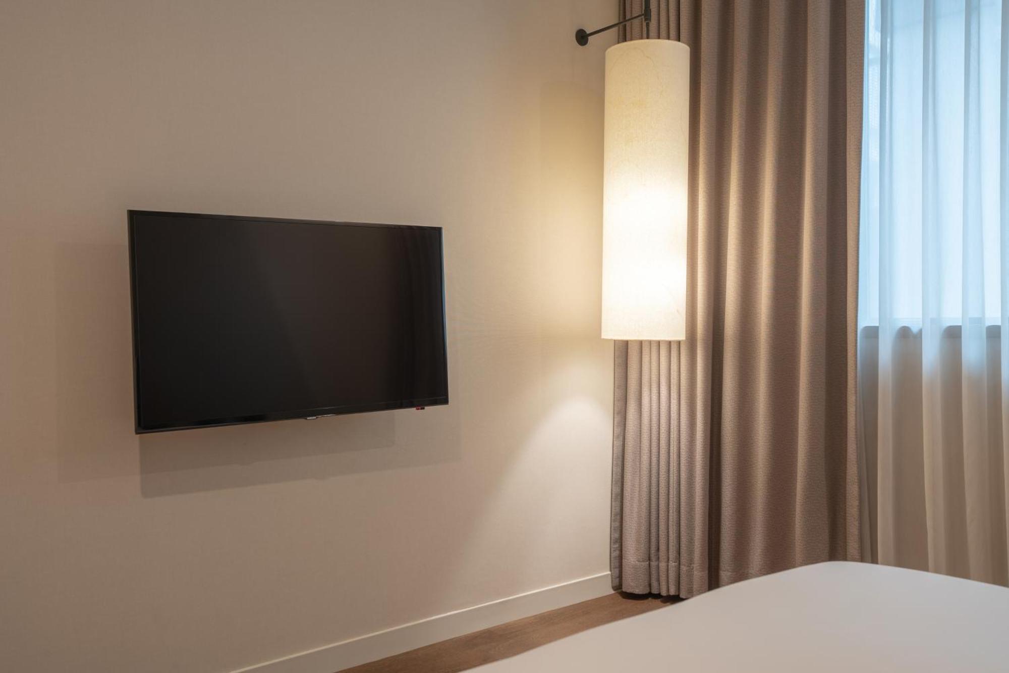 Double Room Barrier Low Floor