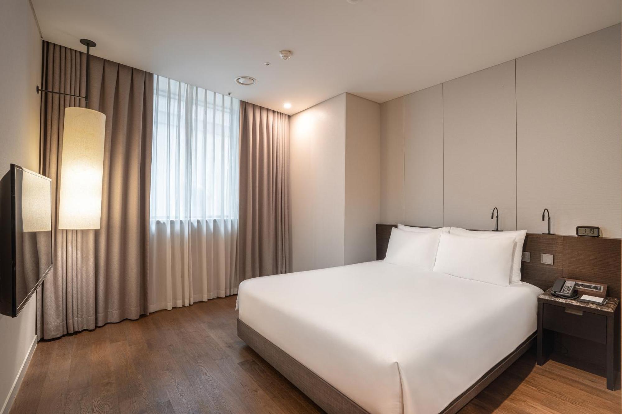 Double Room Barrier Low Floor