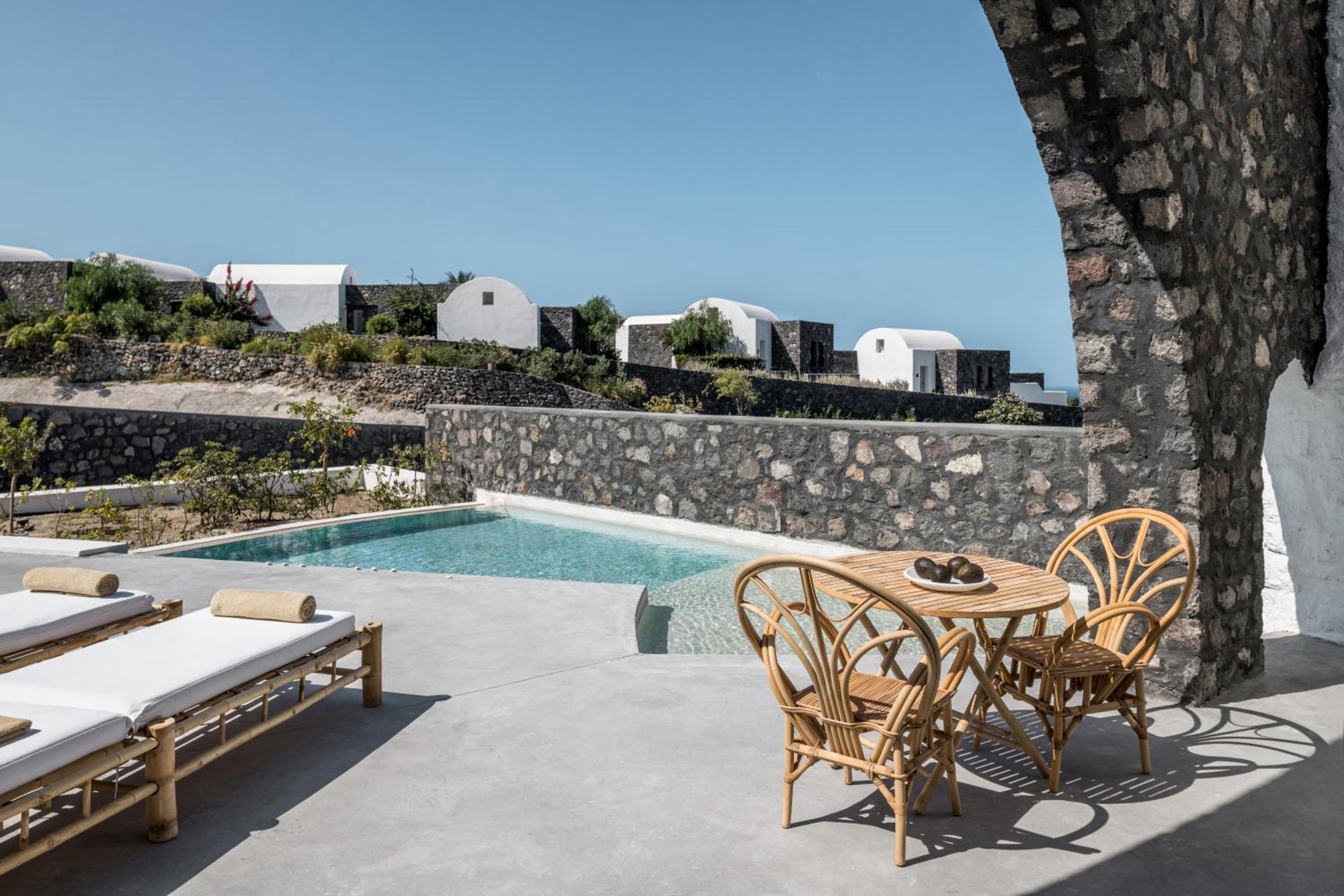 Pure Suite Pool or Jacuzzi