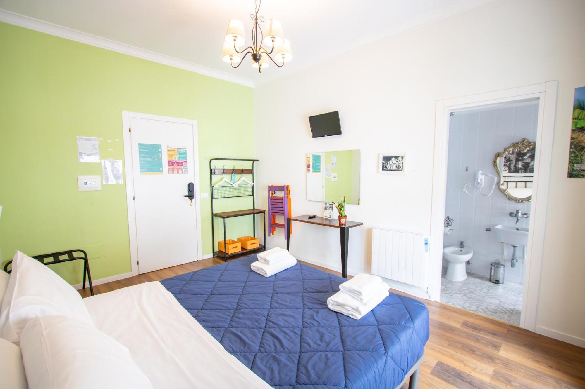 Double or Twin Room,1773379082:JPEG