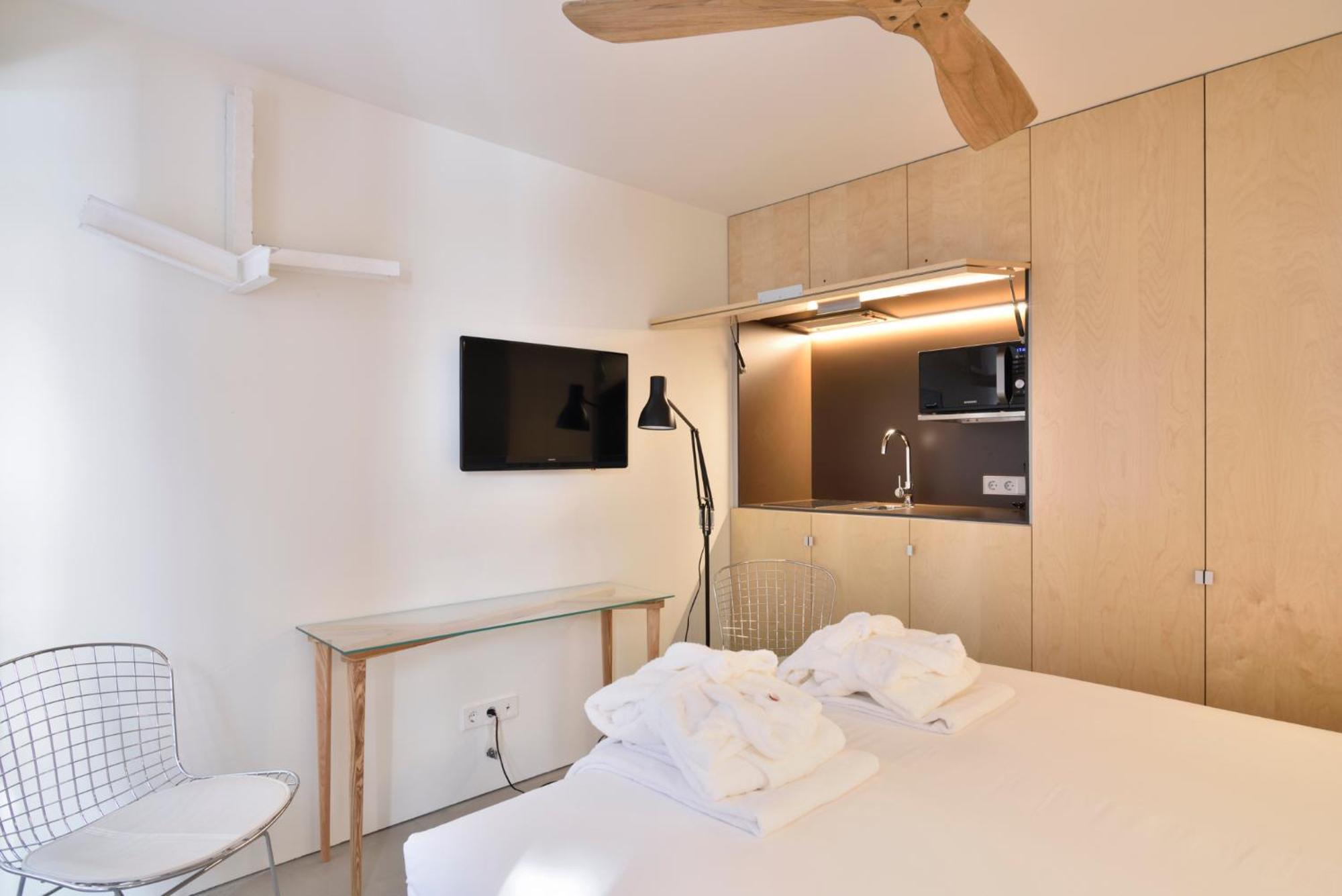 Double Room Private Bathroom Balcony