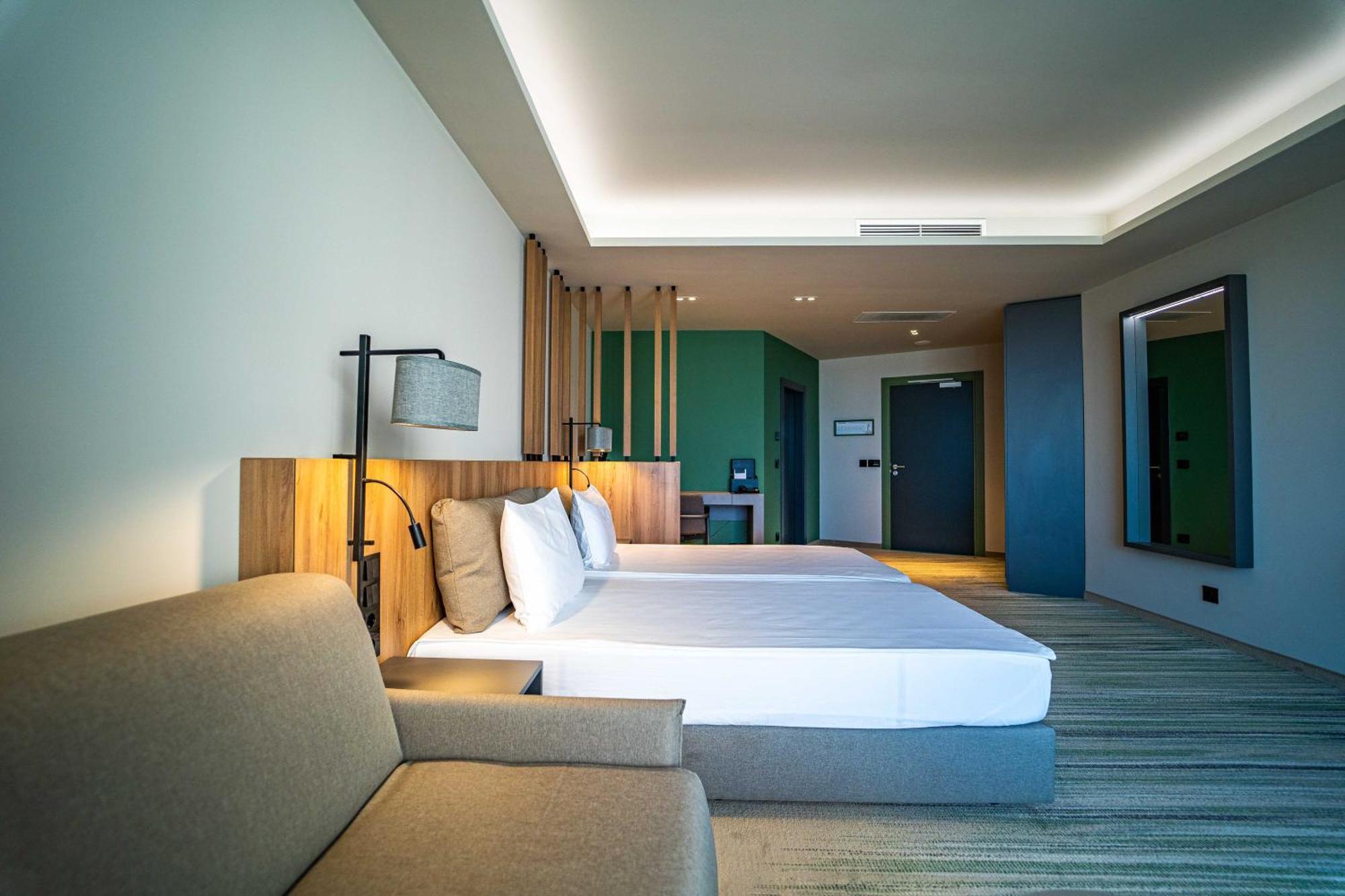 Double Room Sea View & Beach Access