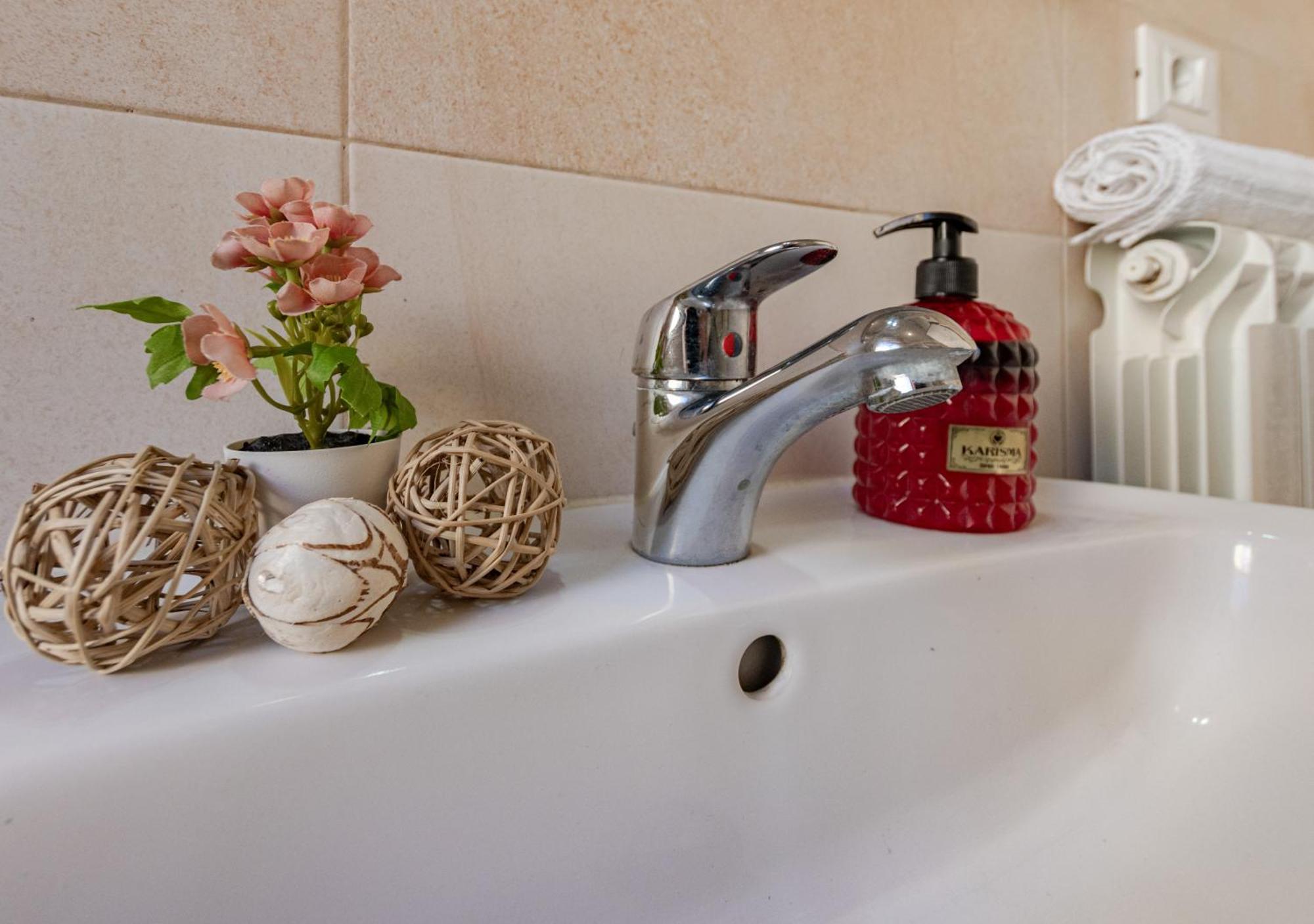Double Room Private Bathroom