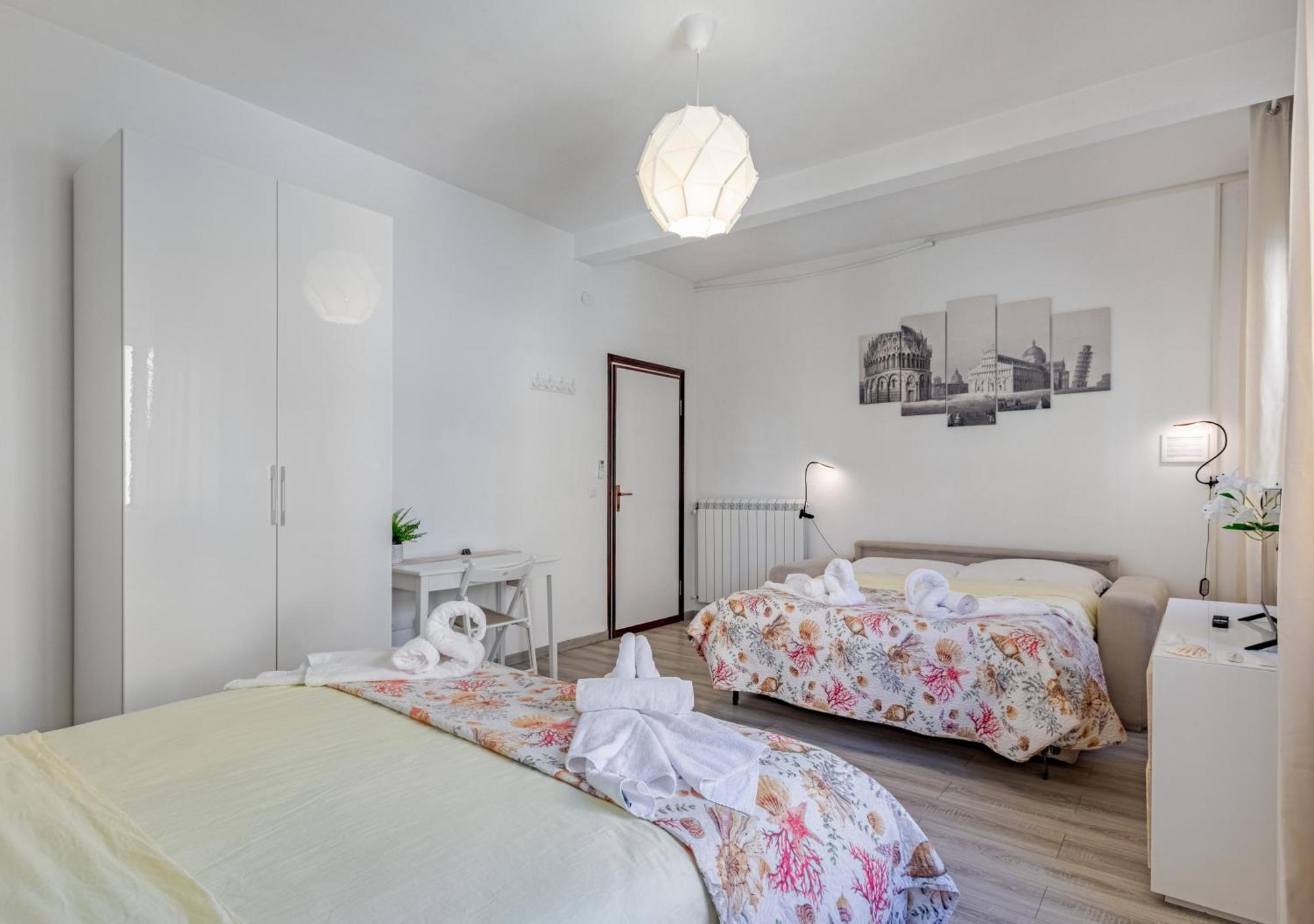 Quadruple Room Private Bathroom