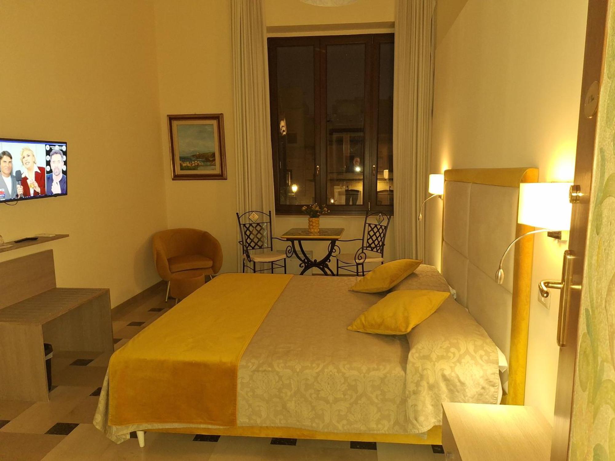 Deluxe Queen Room