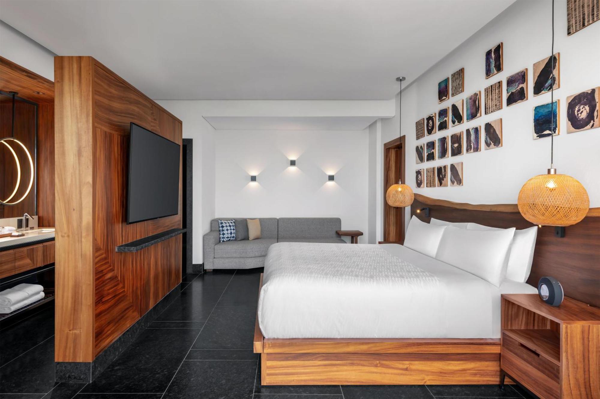 King Room Tropical View