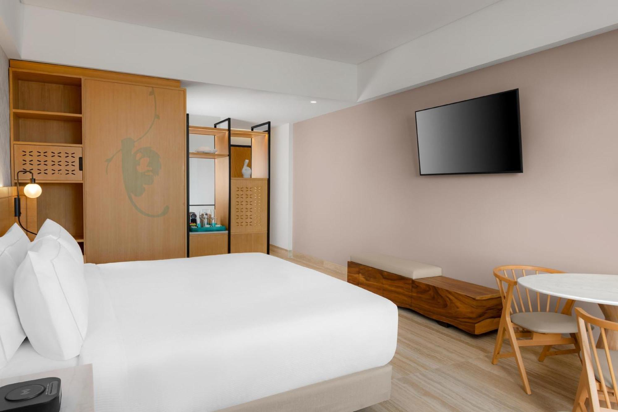 King Room Nature View