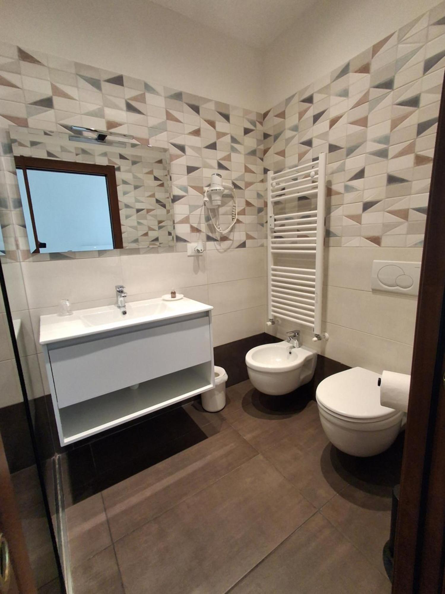 Double Room Private Bathroom
