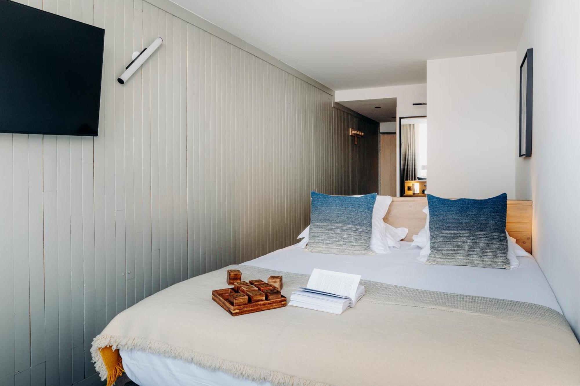 Double Room,1347634649:JPEG