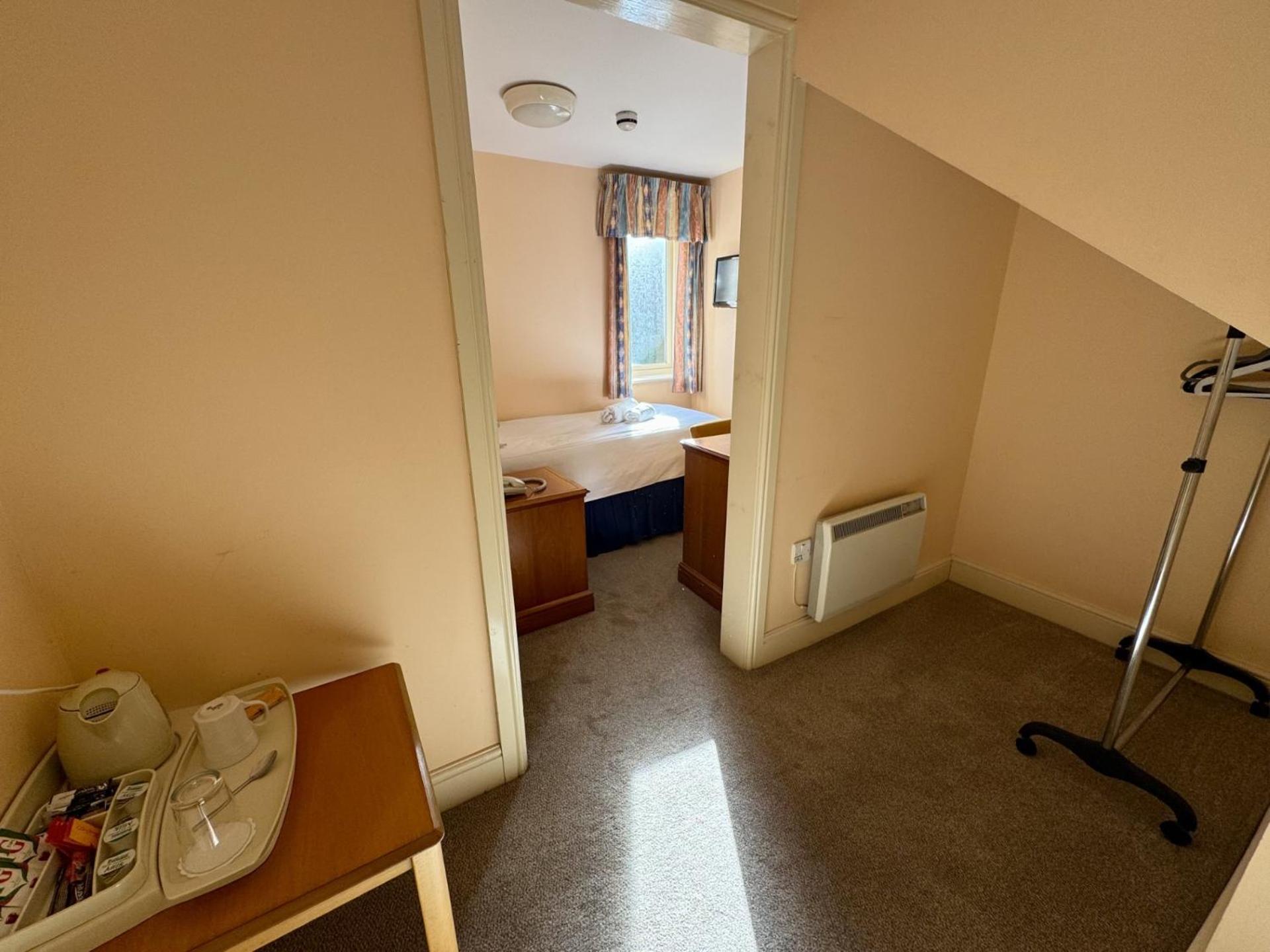 Single Room with Shower