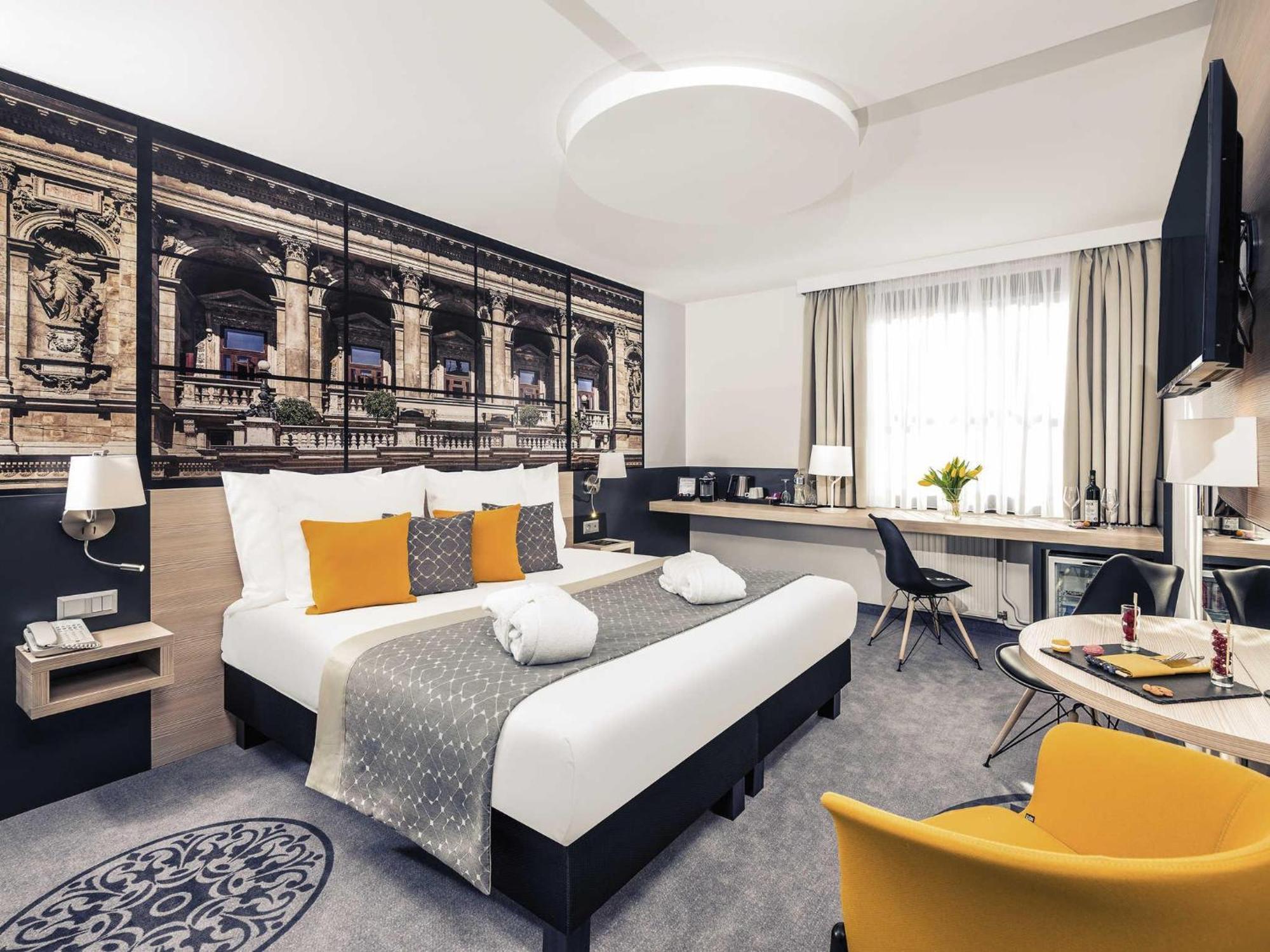 Privilege Room