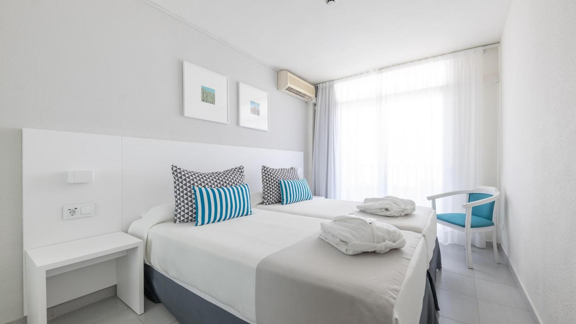 Double or Twin Room,1758277426:JPEG
