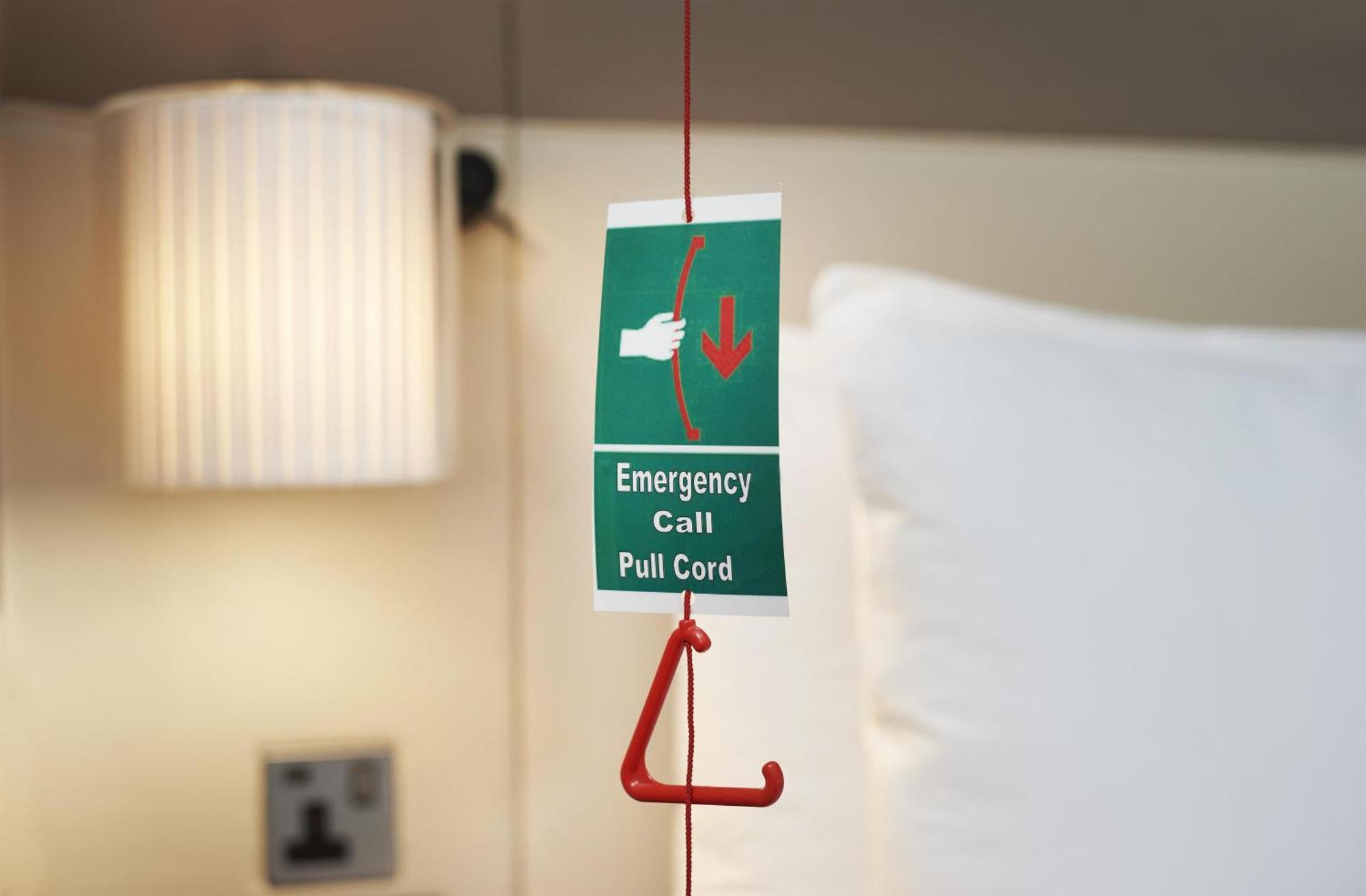 Chambre Lit Queen-Size - pour Personnes à Mobilité Réduite