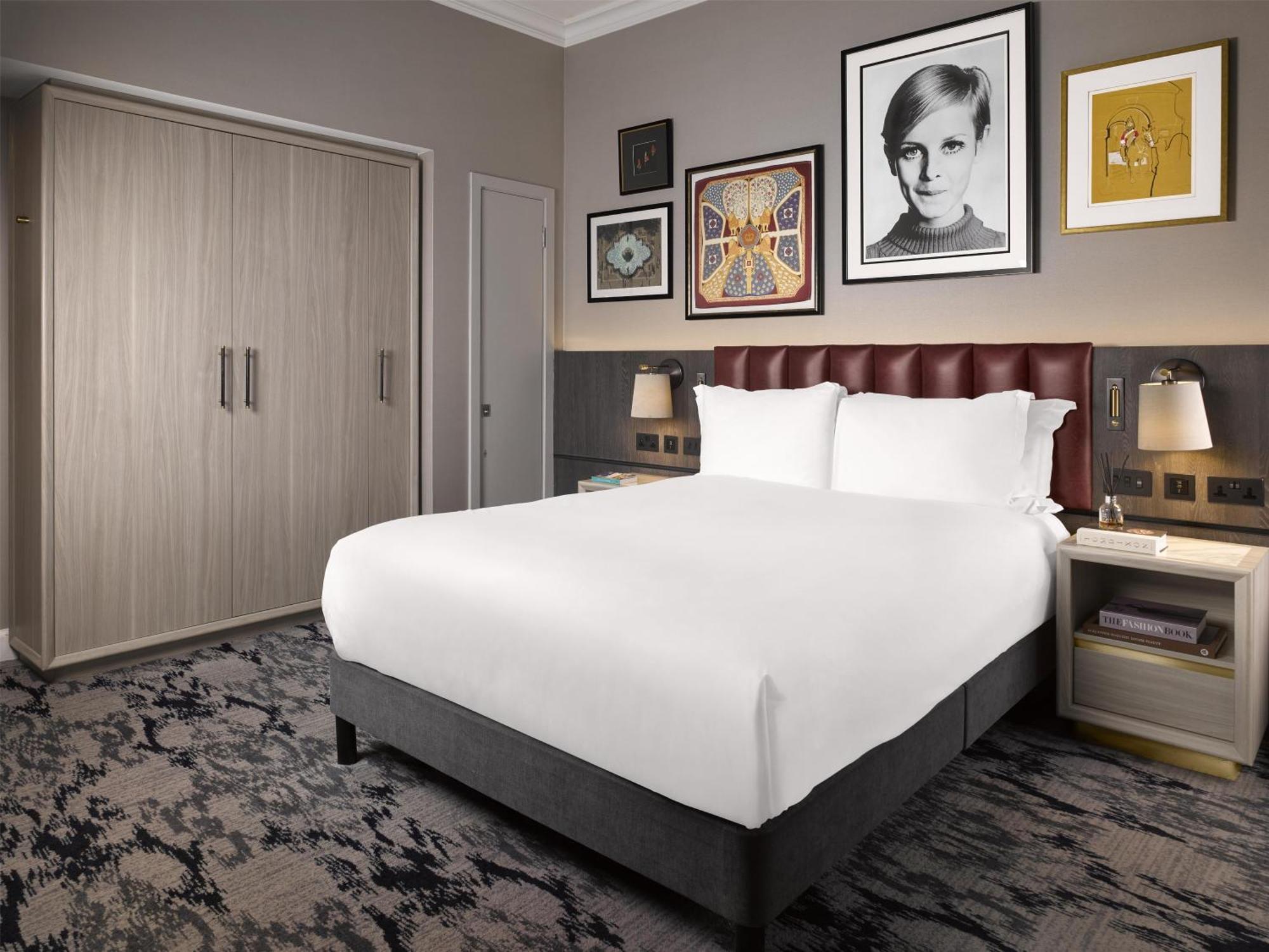 Trafalgar Queen Room