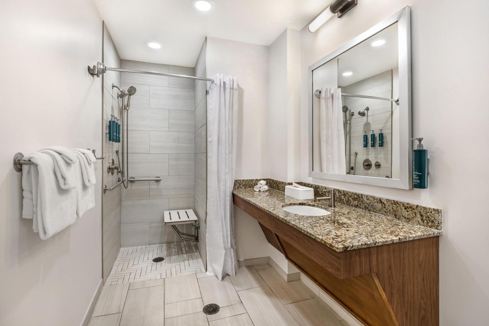 2 BEDROOM 1 KING 1 QUEEN SUITE ROLL SHOWER