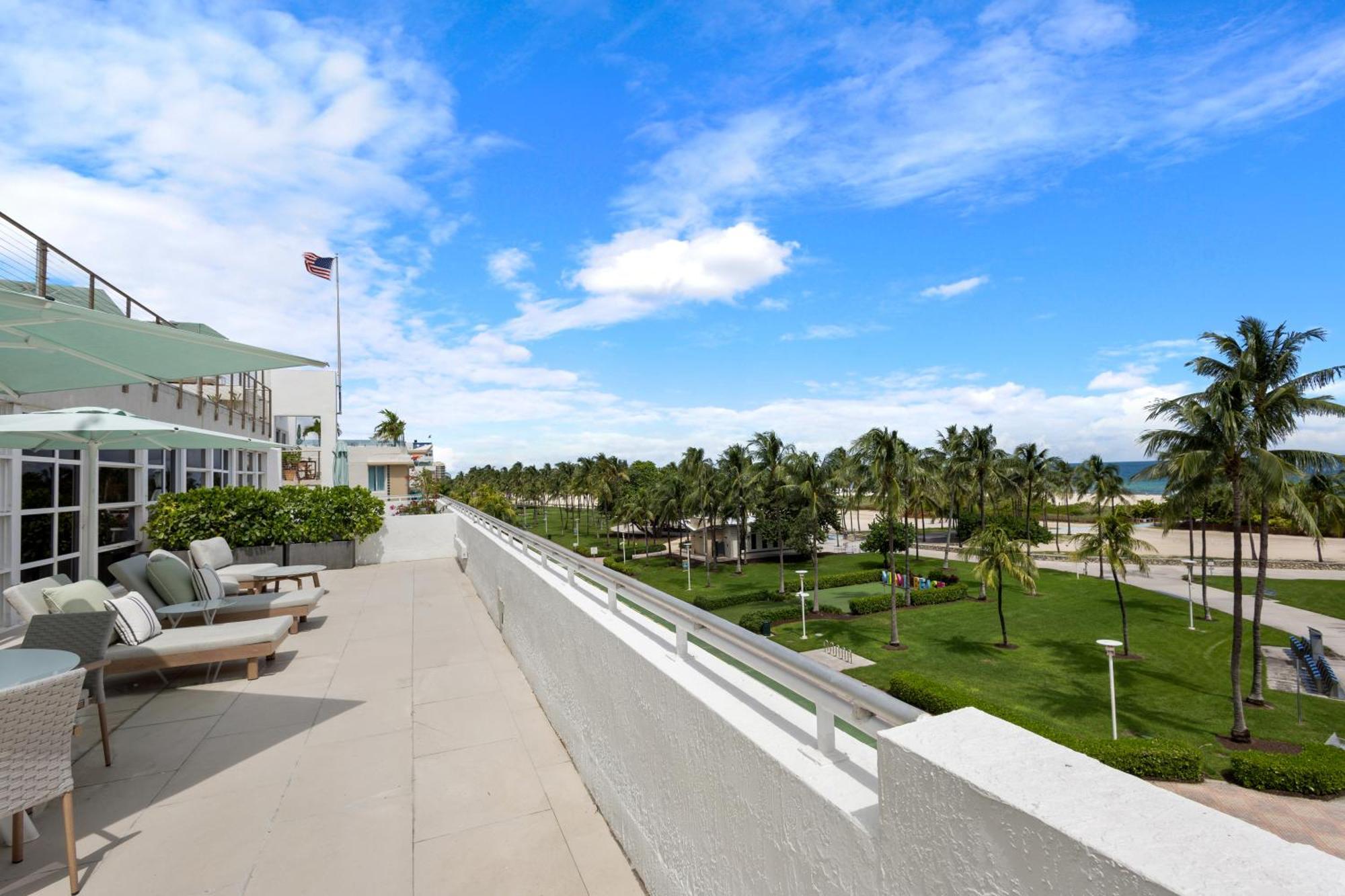 BENTLEY PENTHOUSE OCEAN VIEW
