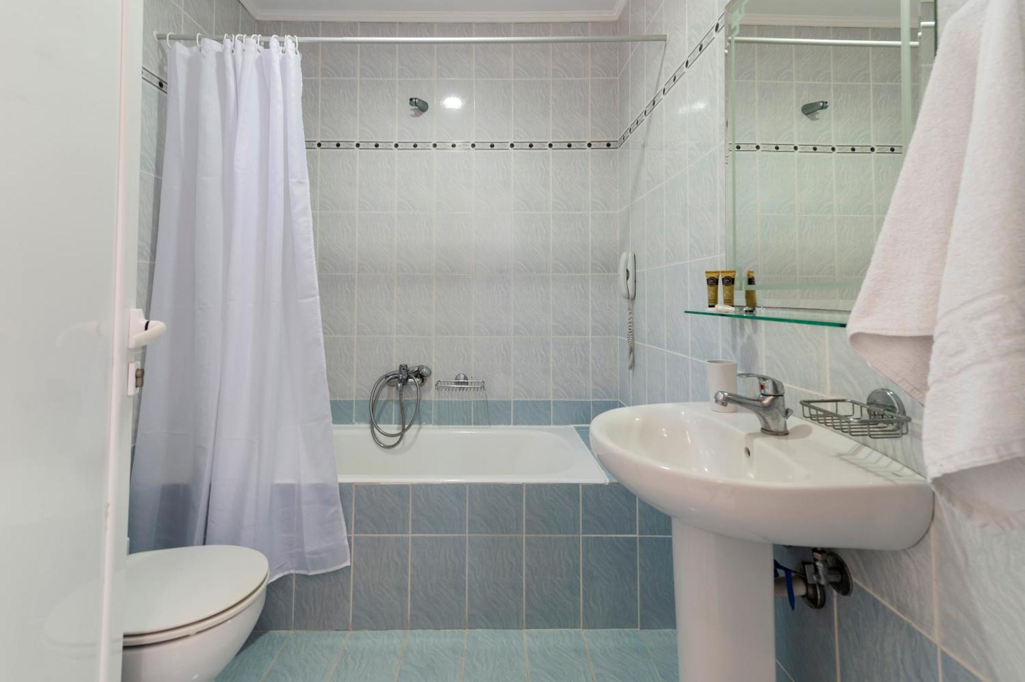 One-Bedroom Apartment,1758301556:JPEG