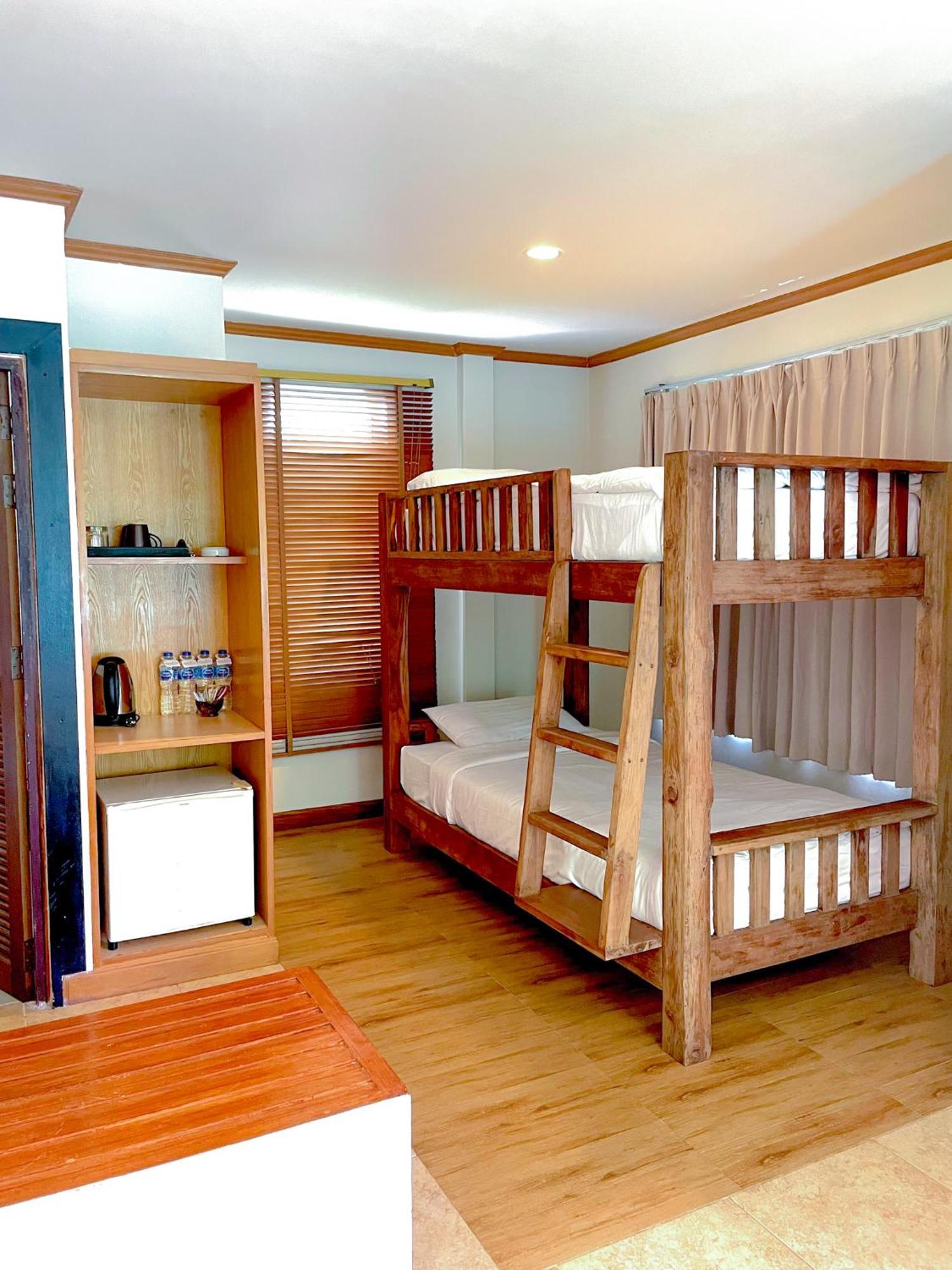 Quadruple Room Sea View