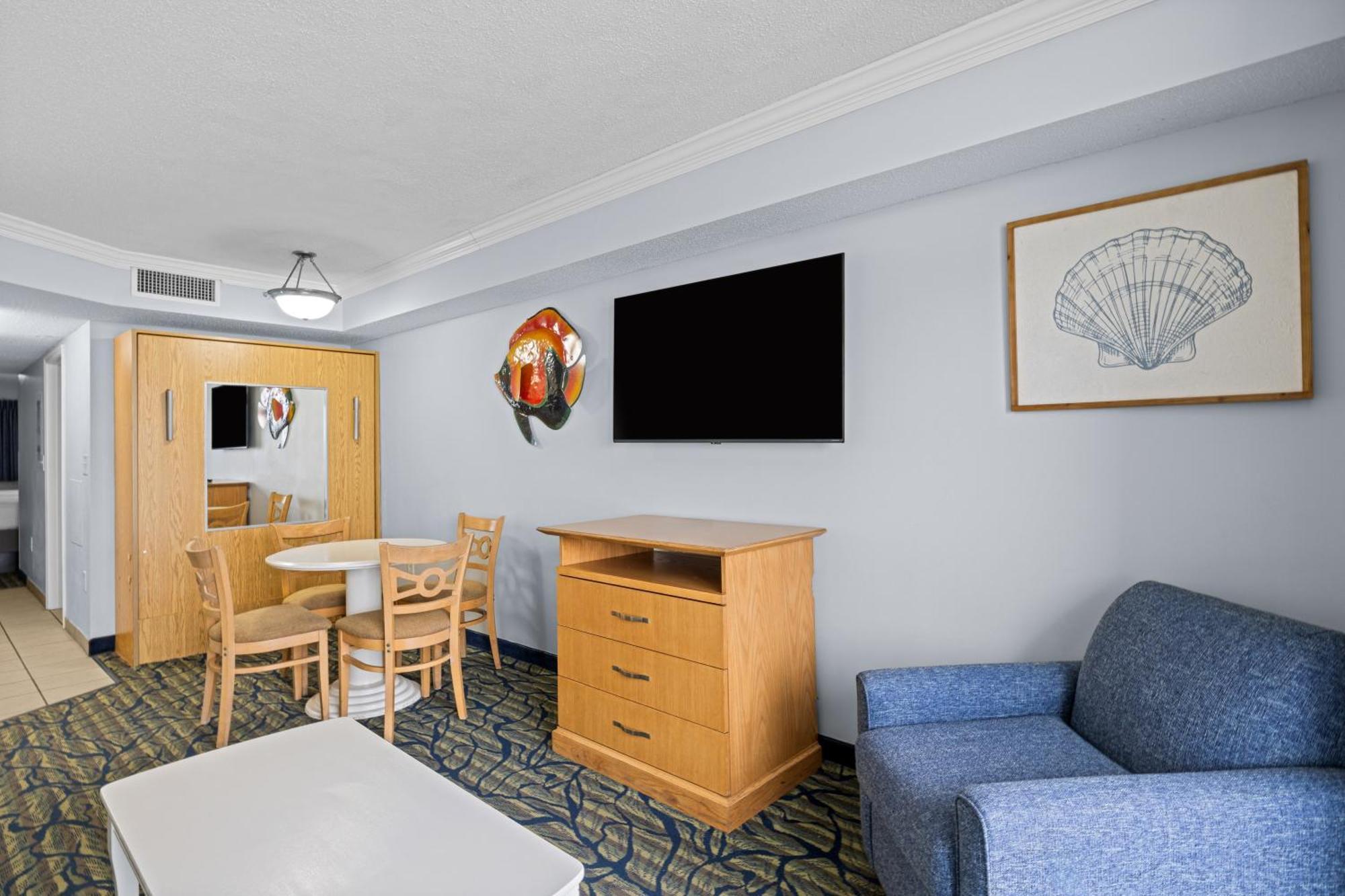 Oceanfront One Bedroom Suite
