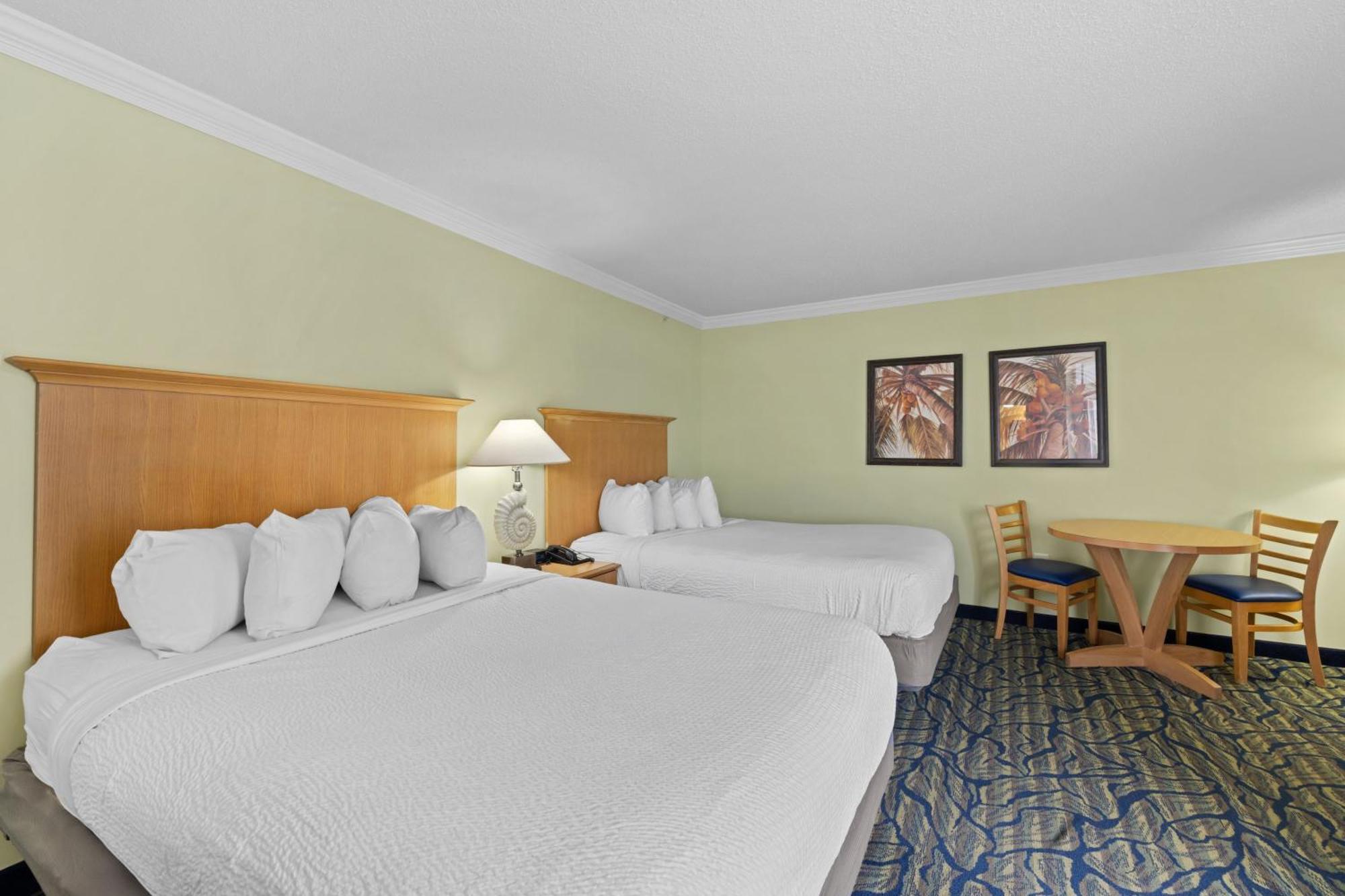 Partial Ocean View Queen Room