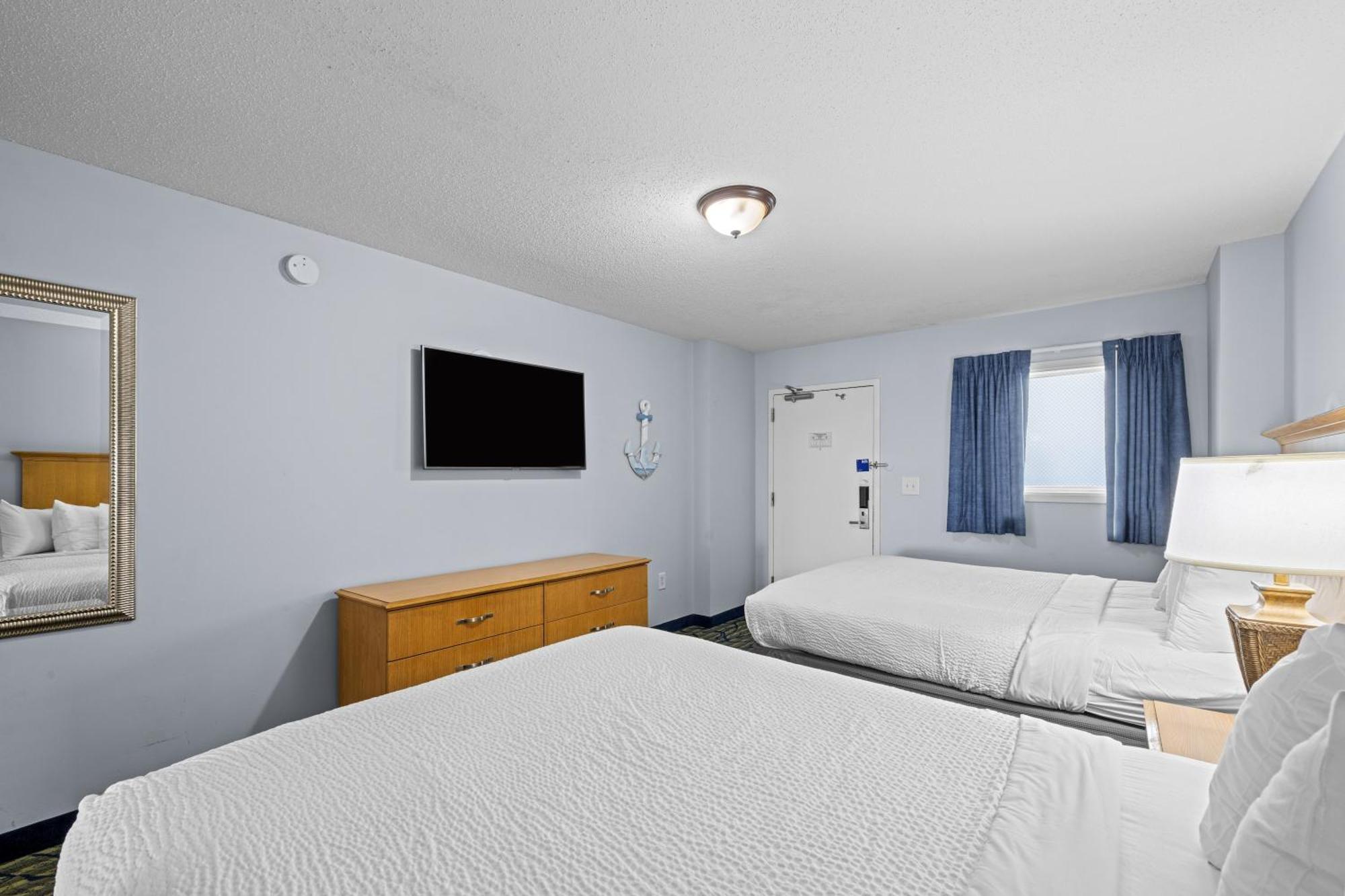 Oceanfront One Bedroom Suite