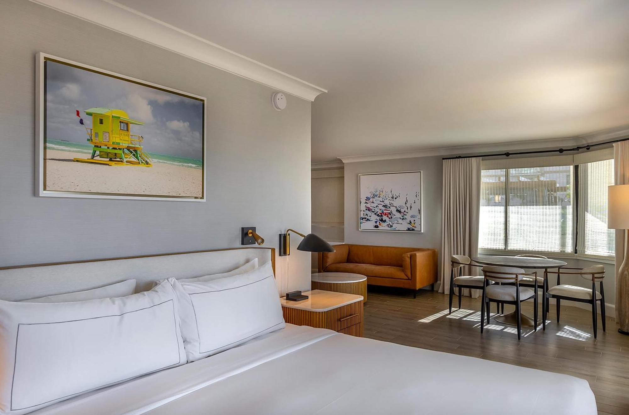 Ocean Front Studio Suite Huntington Tower,1758334414:JPEG