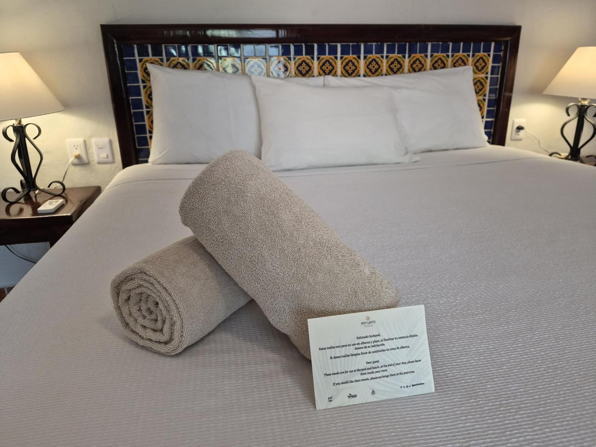 Classic Room King bed