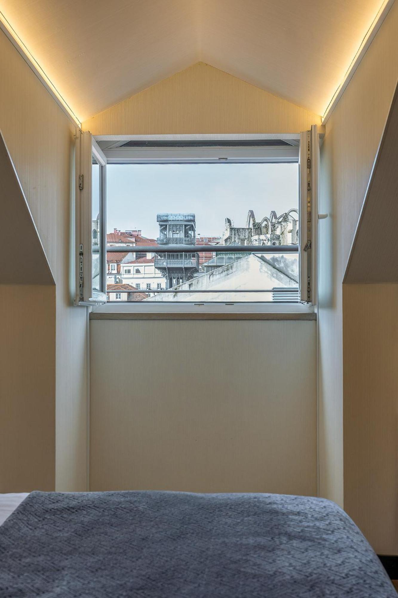 Superior Room Street View