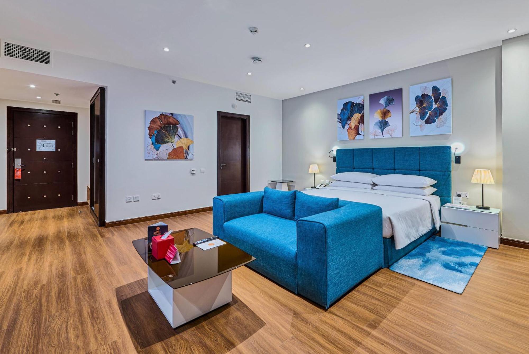 Deluxe King Room City View