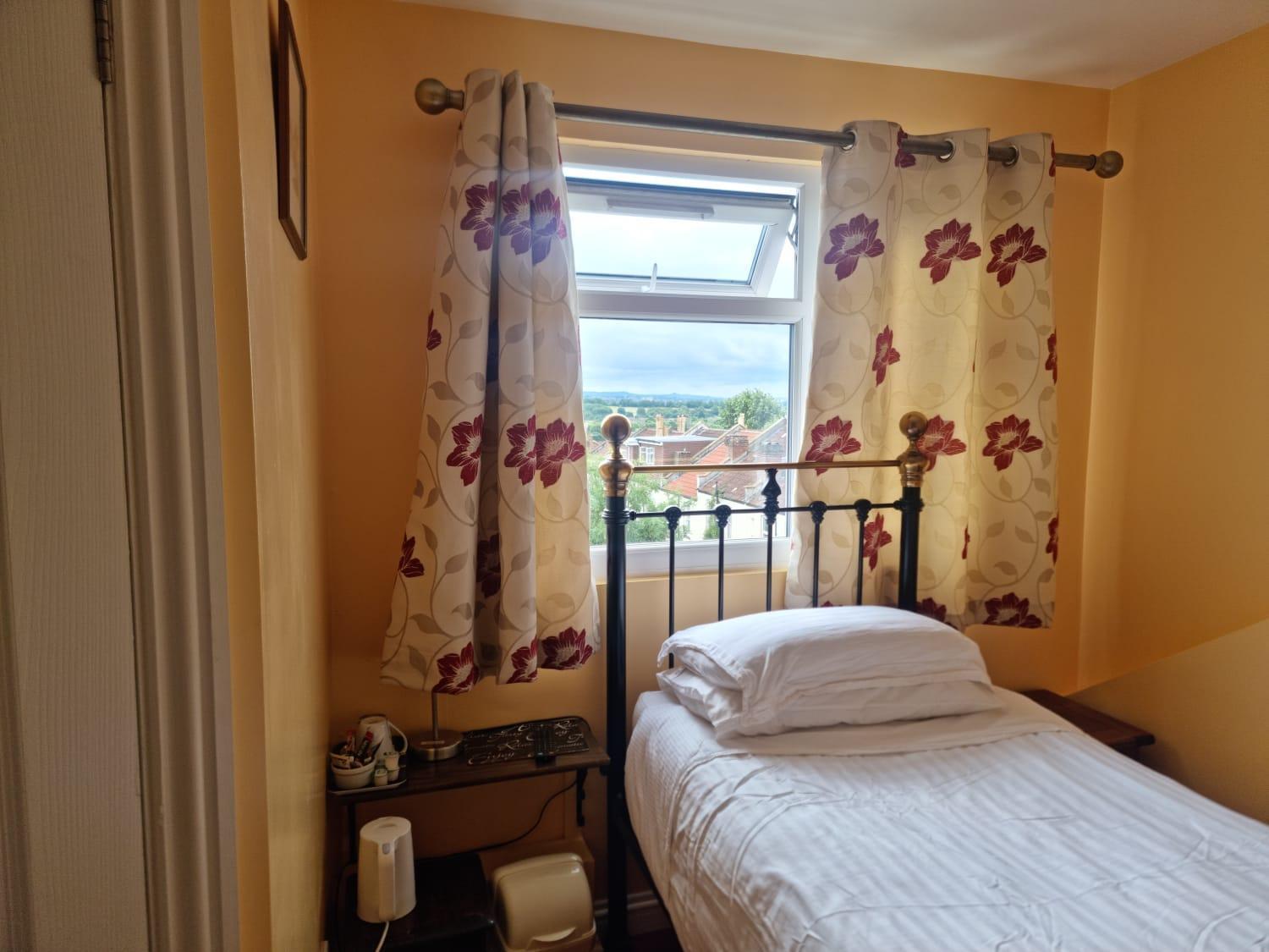 Small Single Room