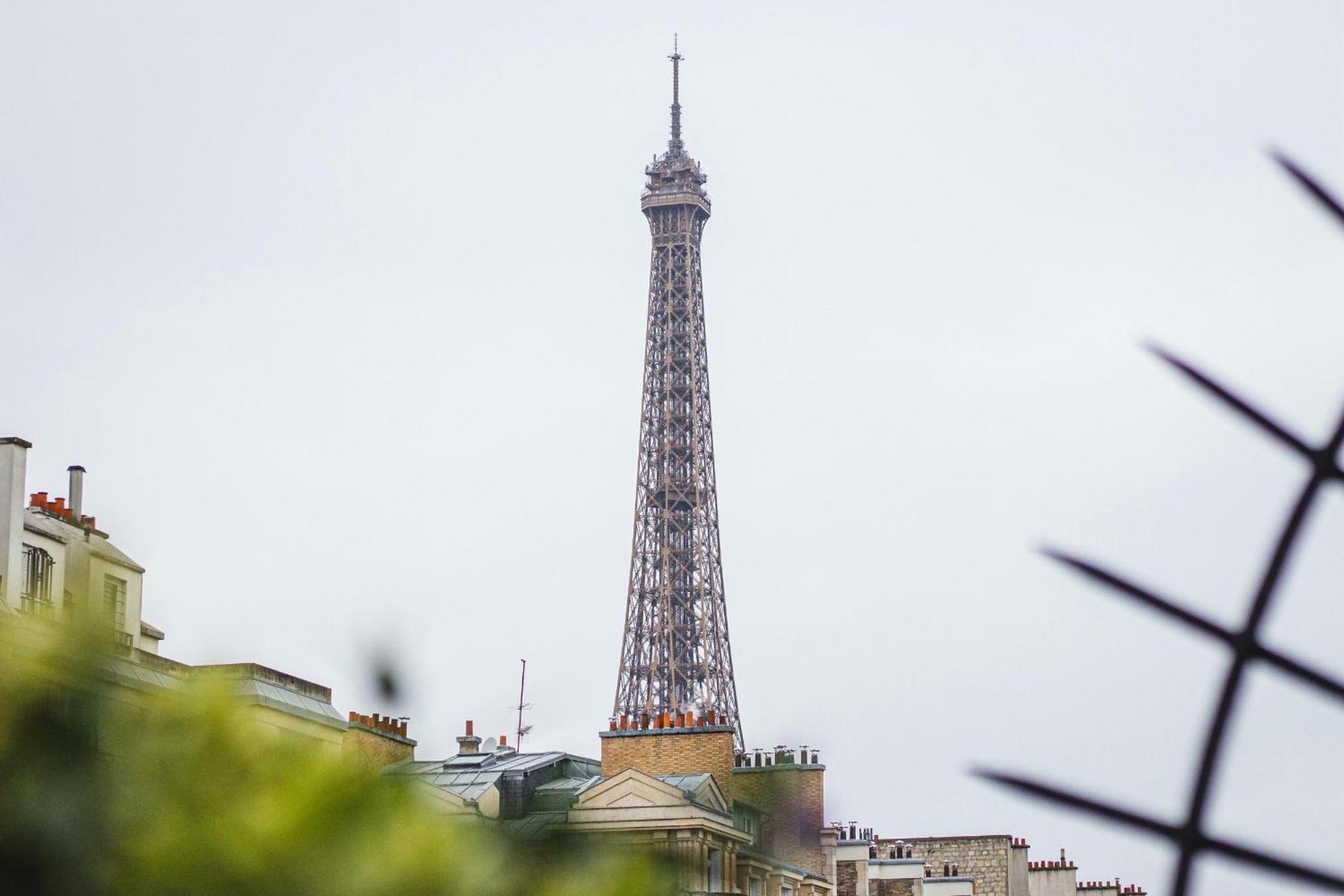 Classic Double Room with Eiffel Tower View,1758382644:JPEG