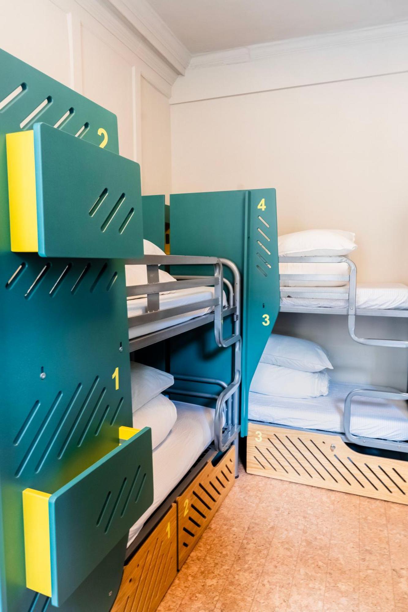 Bed in Gemengde Slaapzaal met 8 Bedden