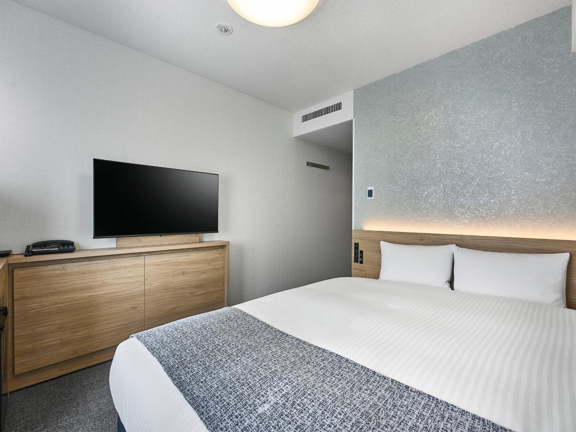 Deluxe Double Room Non-Smoking,1758385974:JPEG