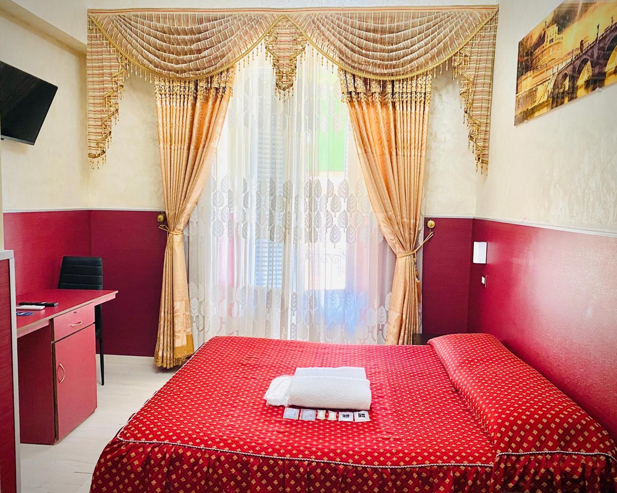 Double Room Private Bathroom