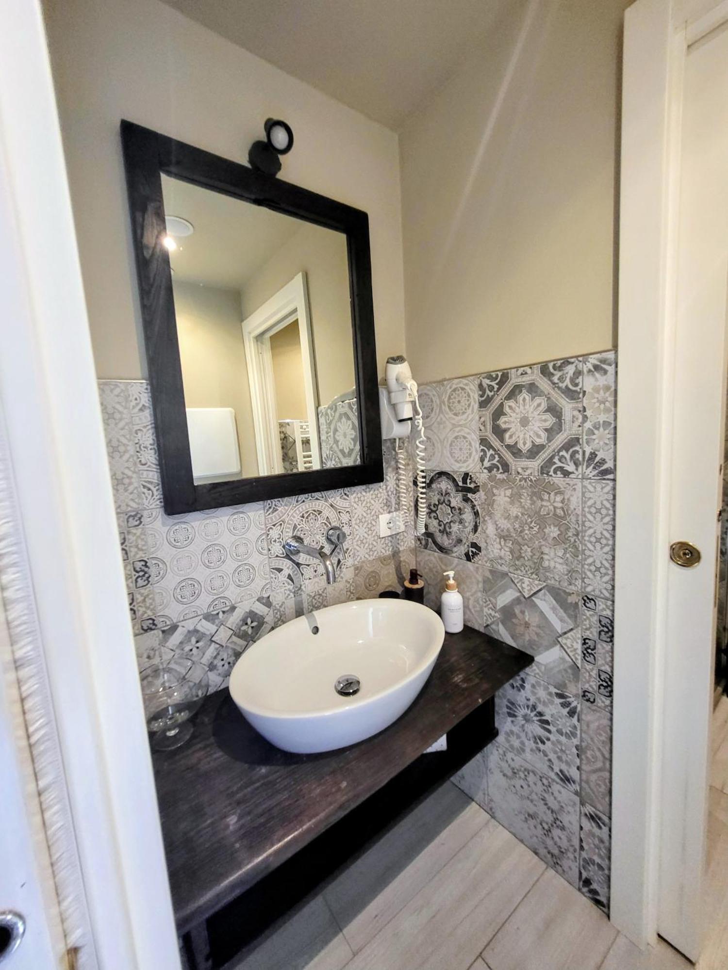Family Room Private Bathroom