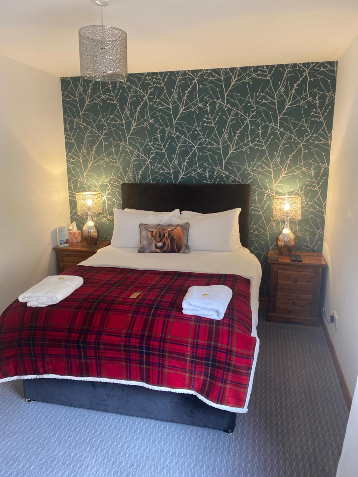 Small Double Room,1758469442:JPEG