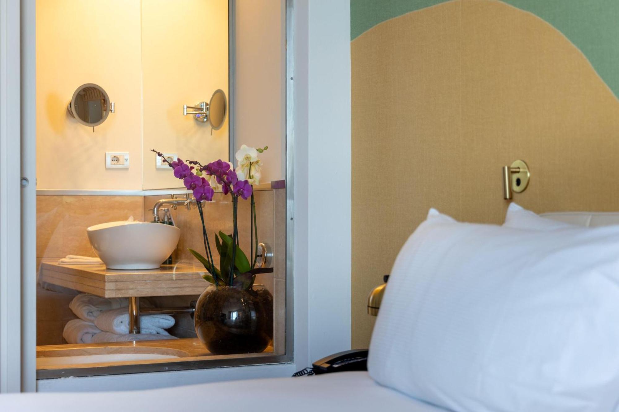 King Guest Room