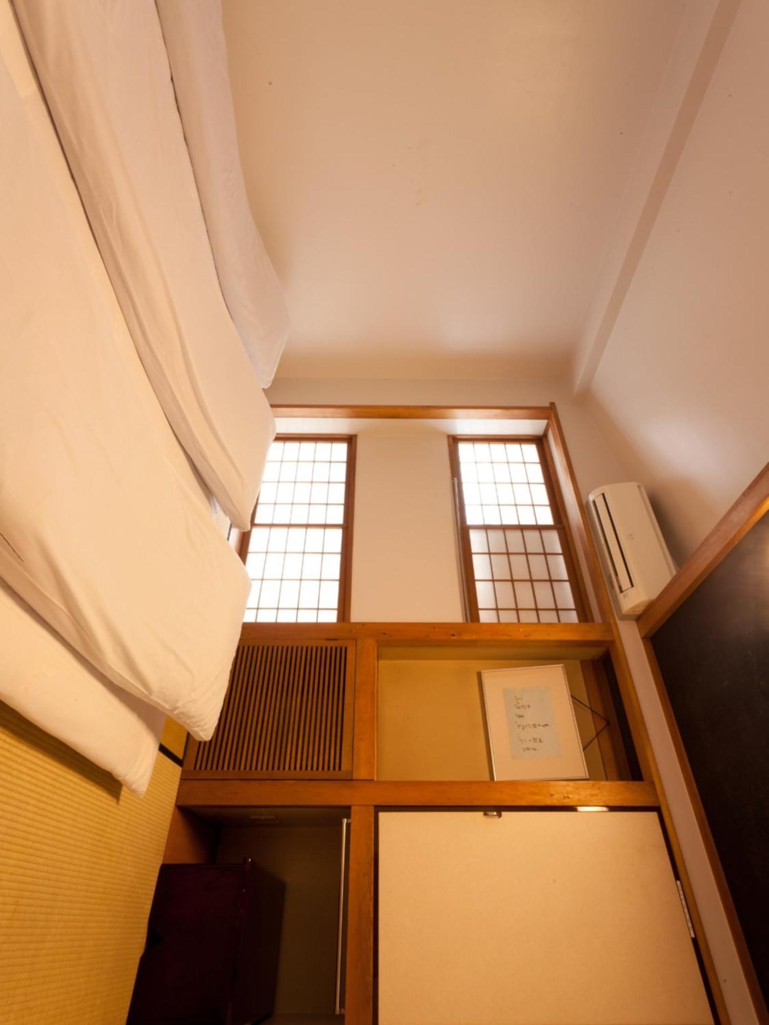 Japanese-Style Room