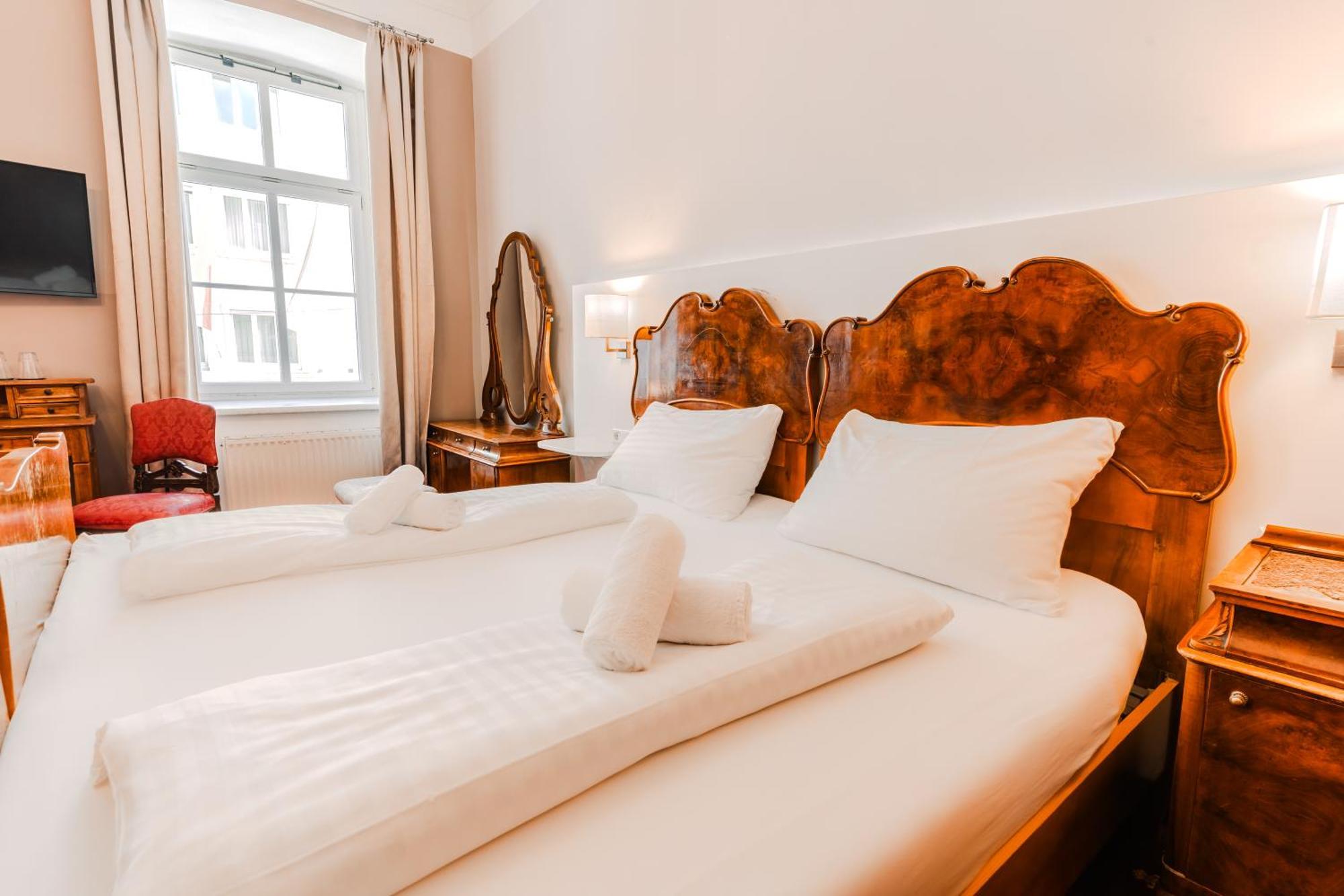 Double Room Sofa Bed