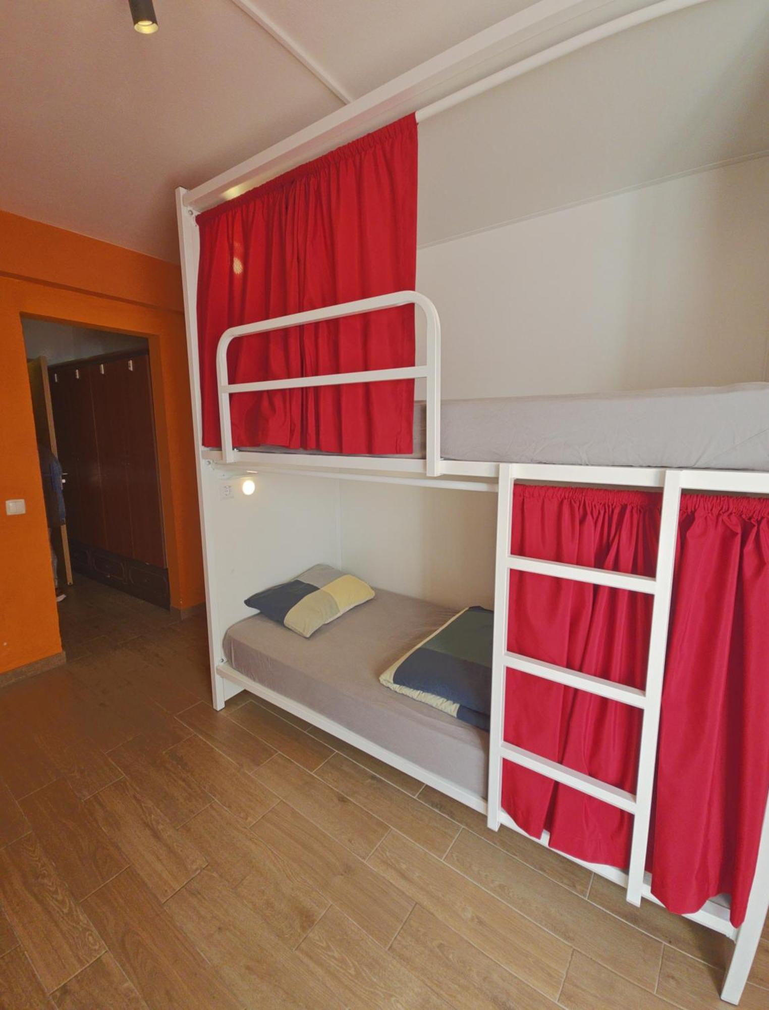 Bed 4-Bed Female Dormitory Room