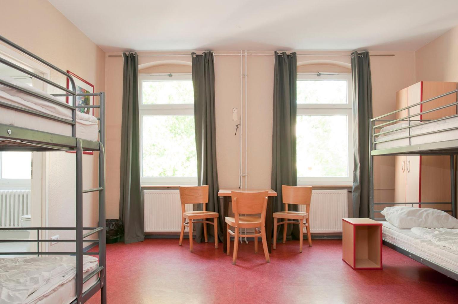 Bed 6-Bed Mixed Dormitory Room