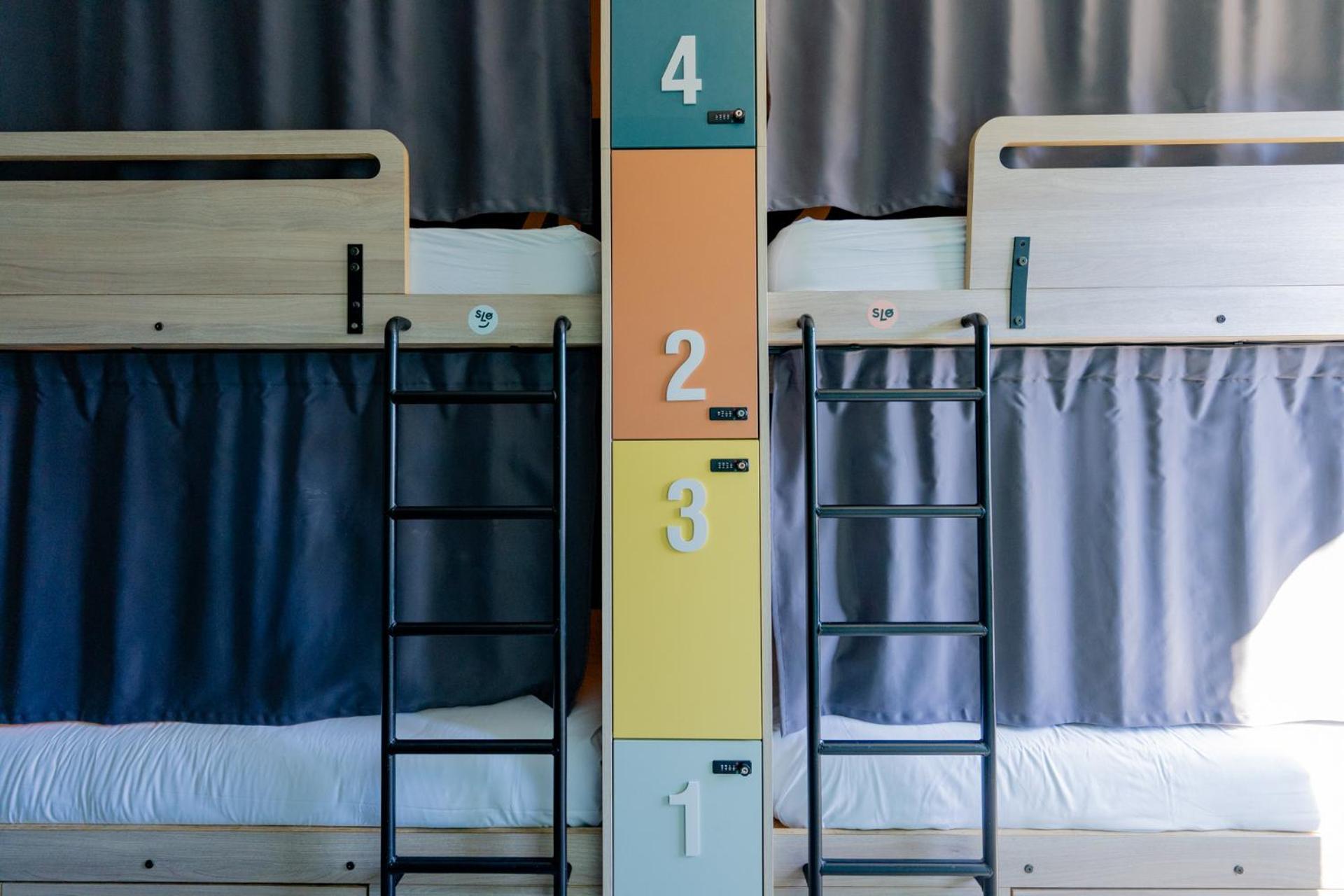 Bed 4-Bed Mixed Dormitory Room
