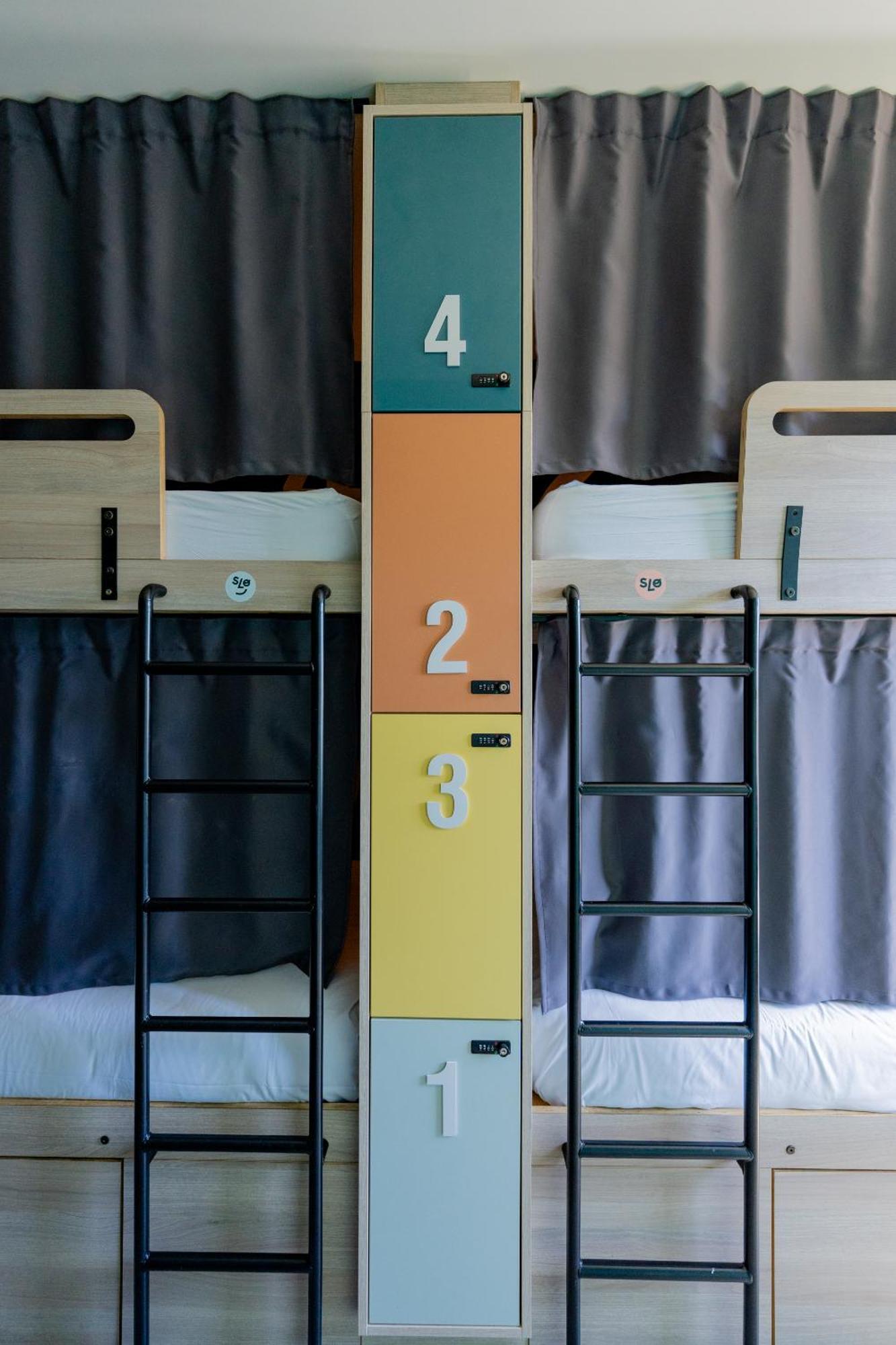 Bed 8-Bed Mixed Dormitory Room