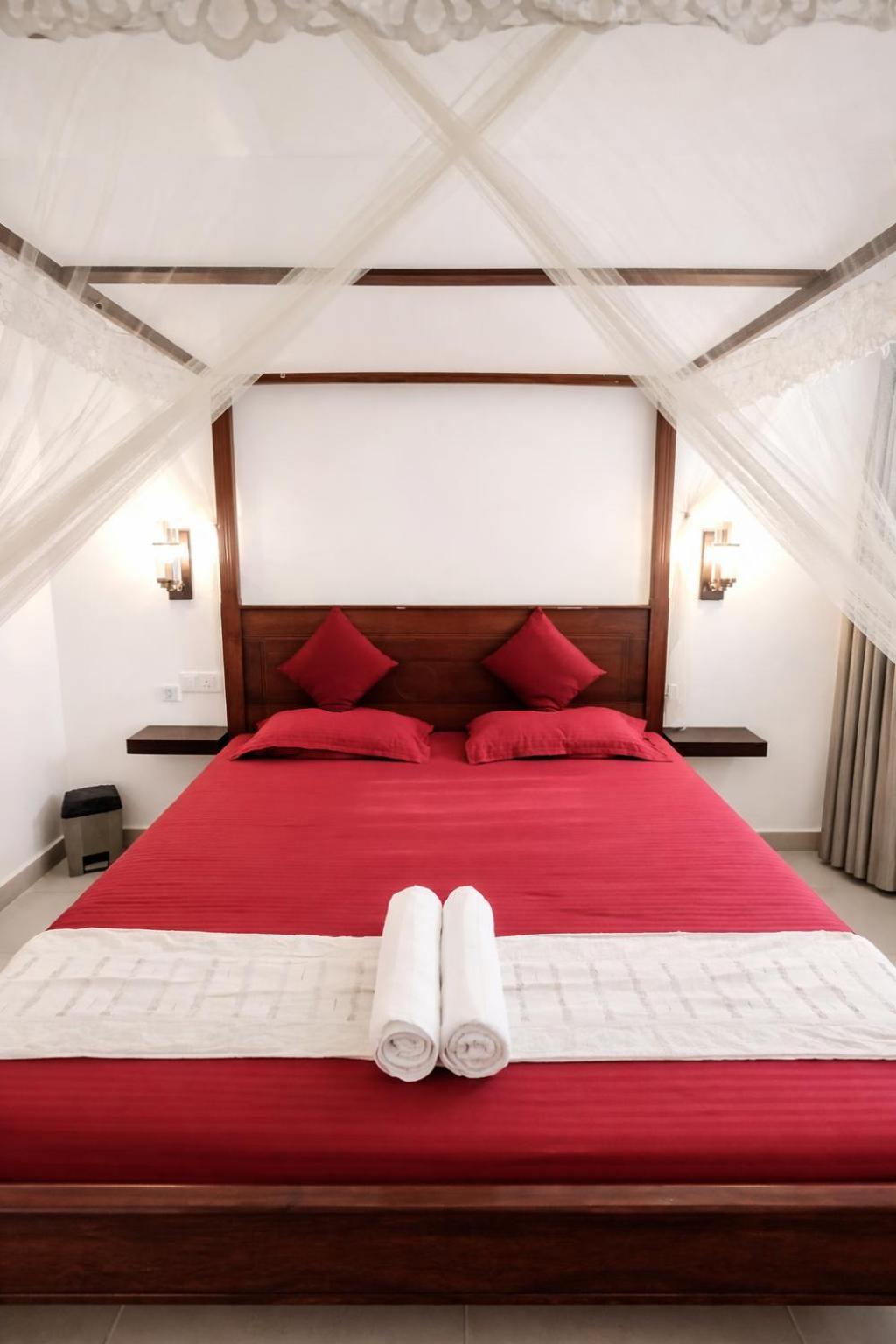 Queen Room