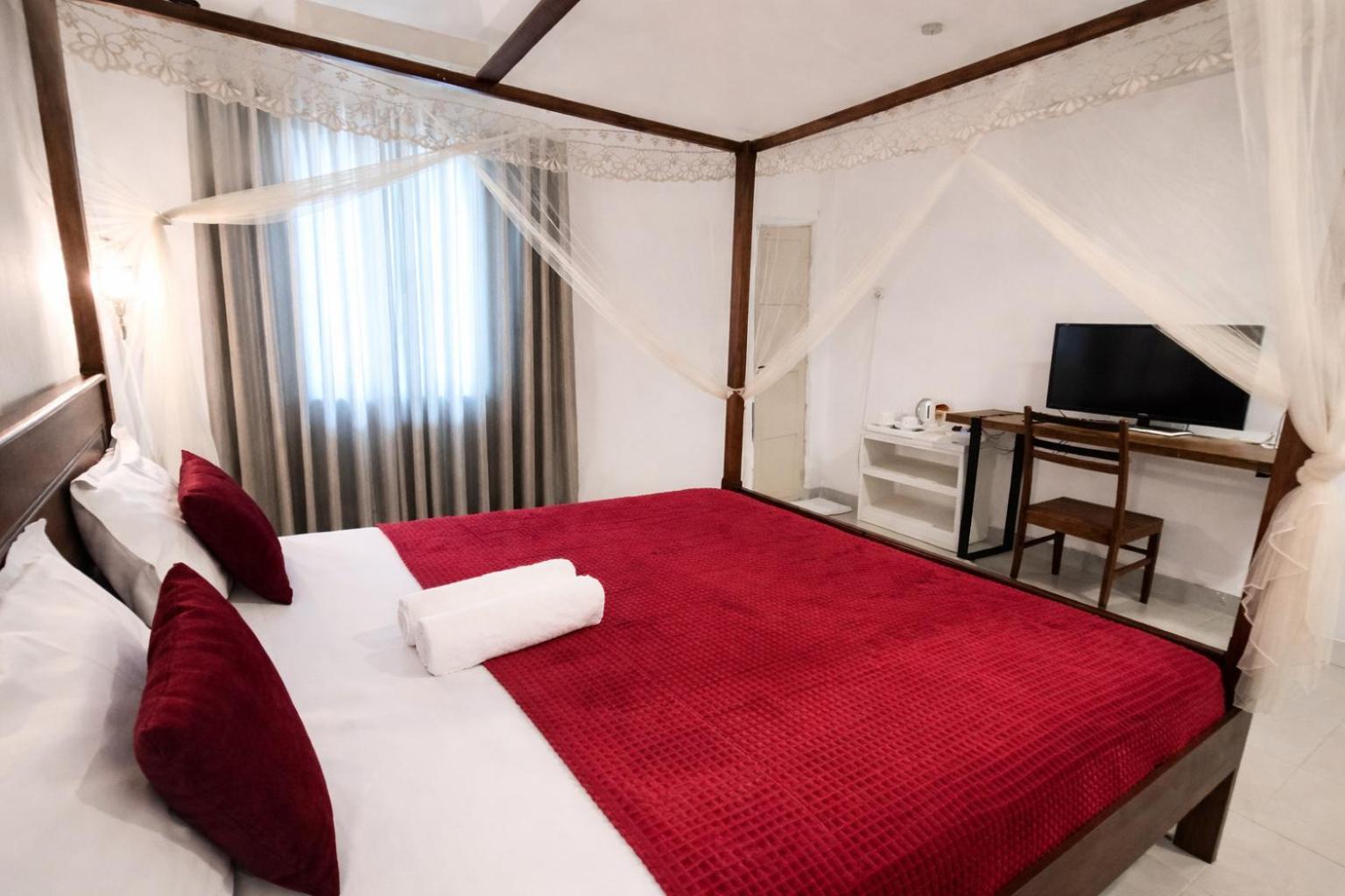 Queen Room