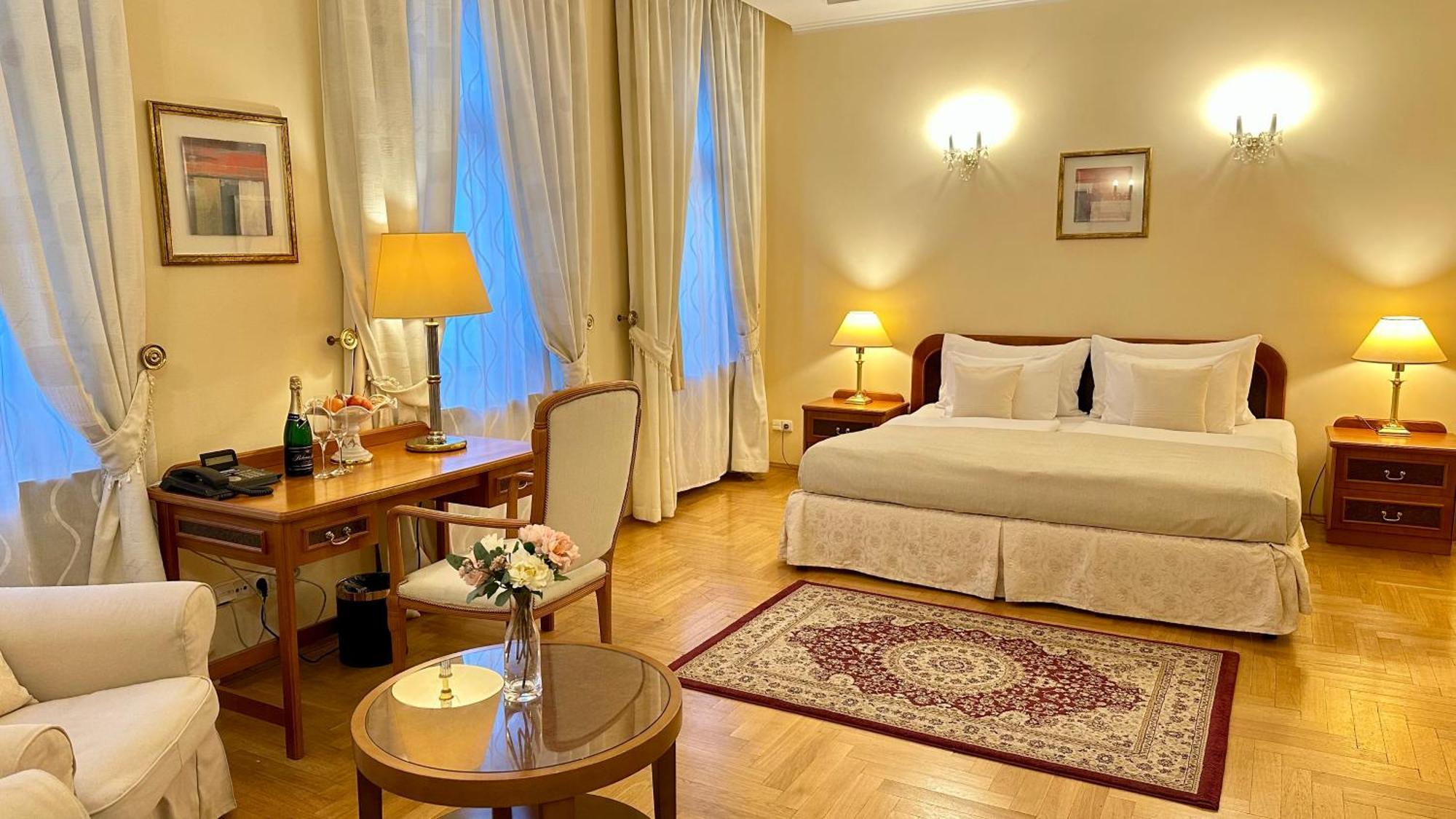 Junior Suite,1758959880:JPEG
