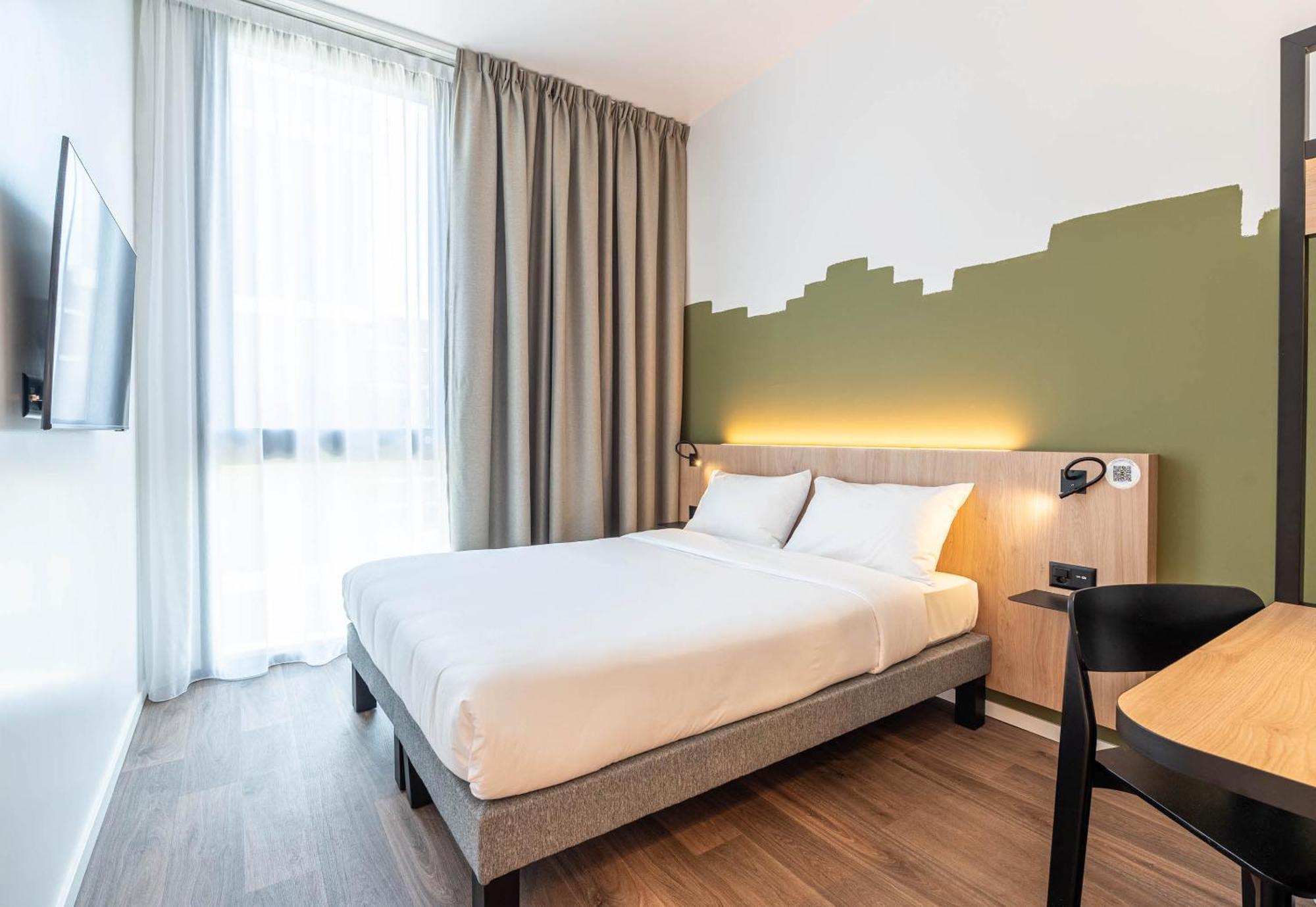 Double Room,1758986263:JPEG