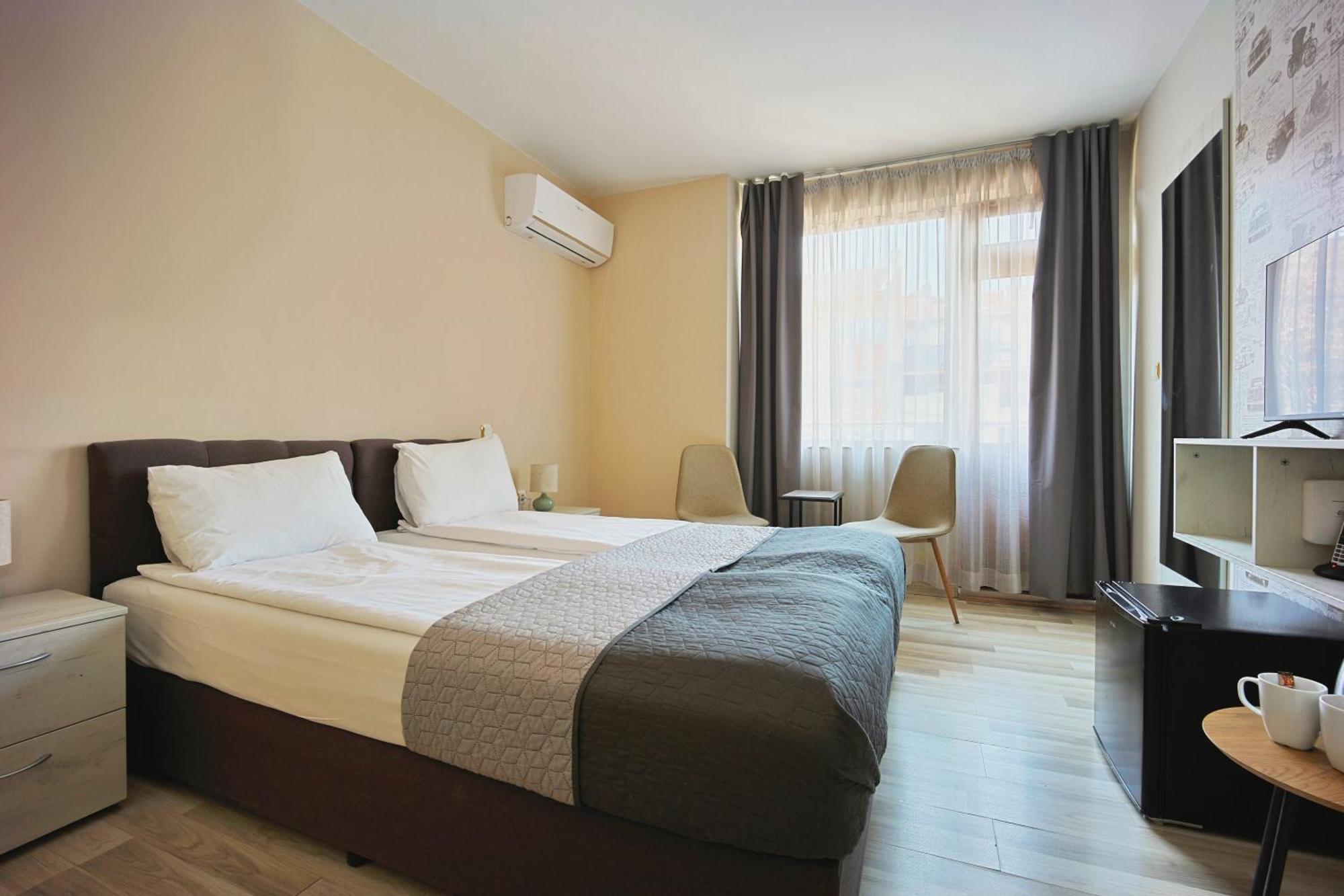 Double or Twin Room Balcony